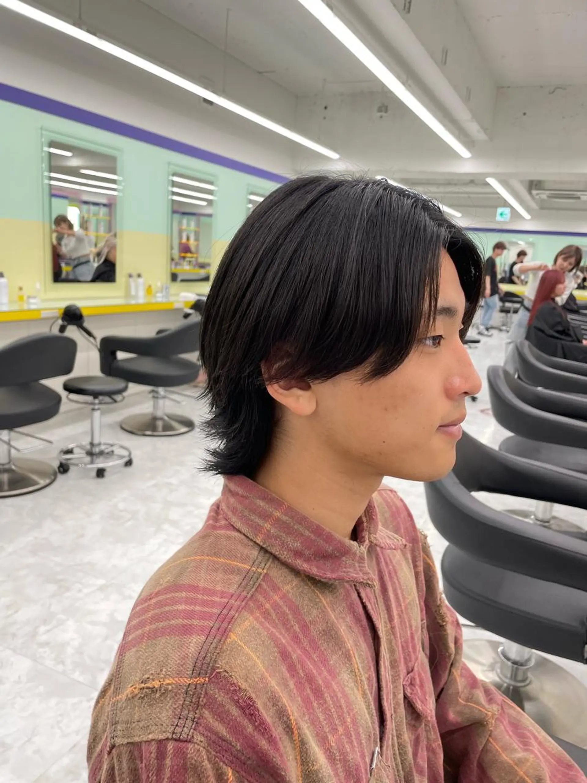 ミディアム ヘアアレンジ メンズ 顔まわりカット の達人のヘアスタイル