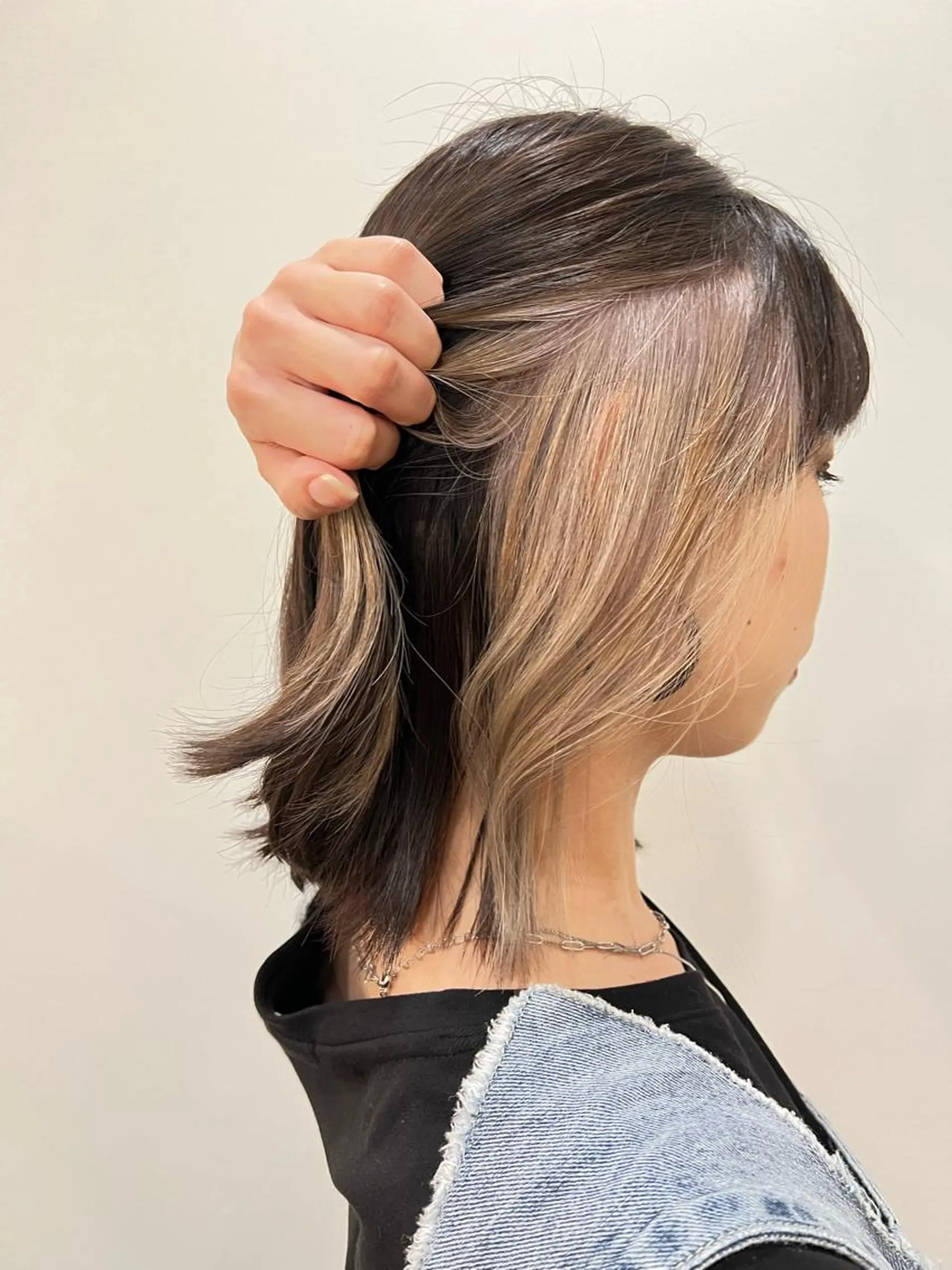 ミディアム カラー ベージュカラー グレージュ ミルクティーベージュ ヘアカラー LEBEN所属・今田 飛奈のヘアスタイル