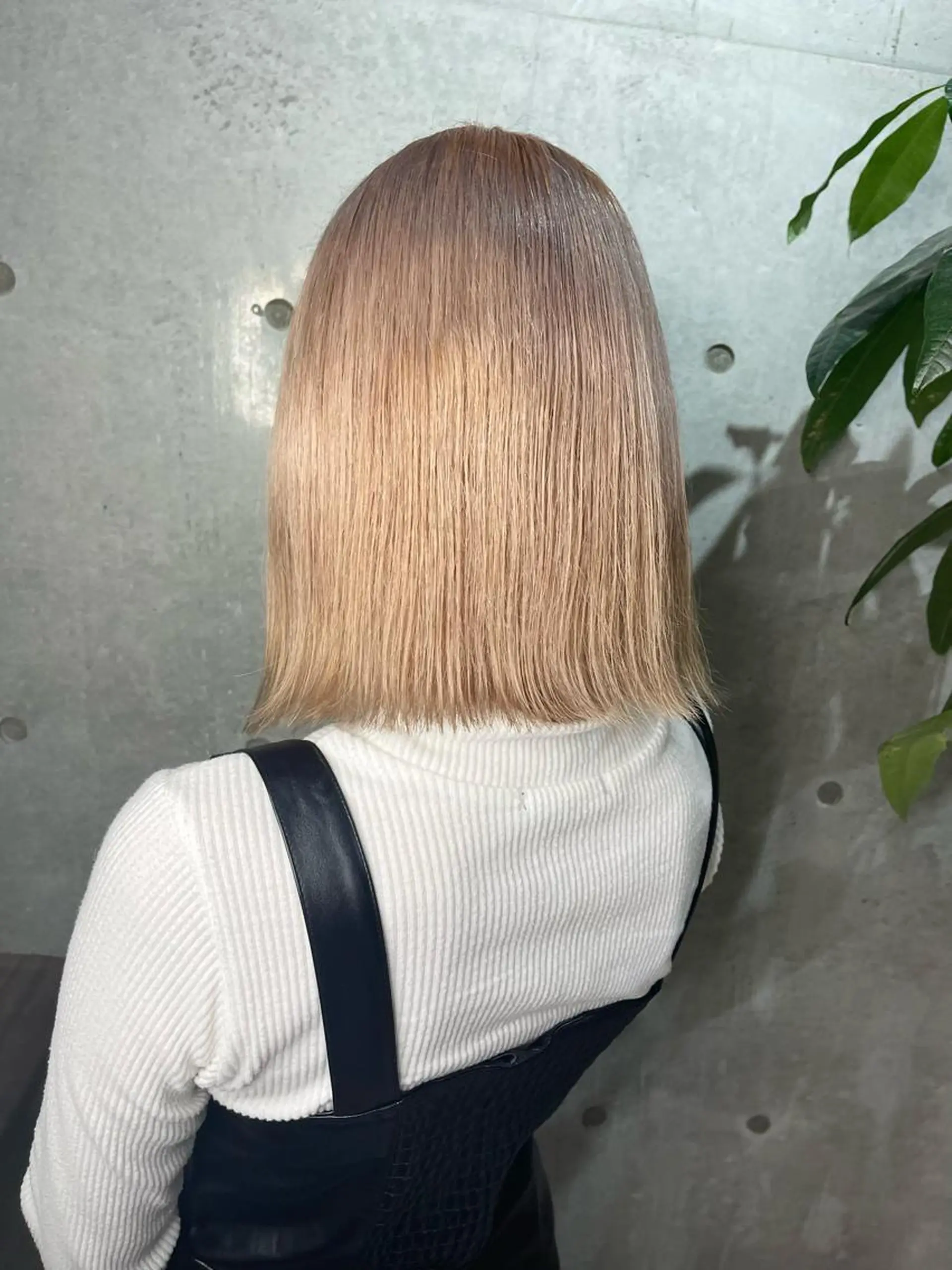 ミディアム カラー ベージュカラー ミルクティーベージュ 髪質改善 カット ヘアカラー トリートメント 名古屋のピンク好き かずくん🦩のヘアスタイル