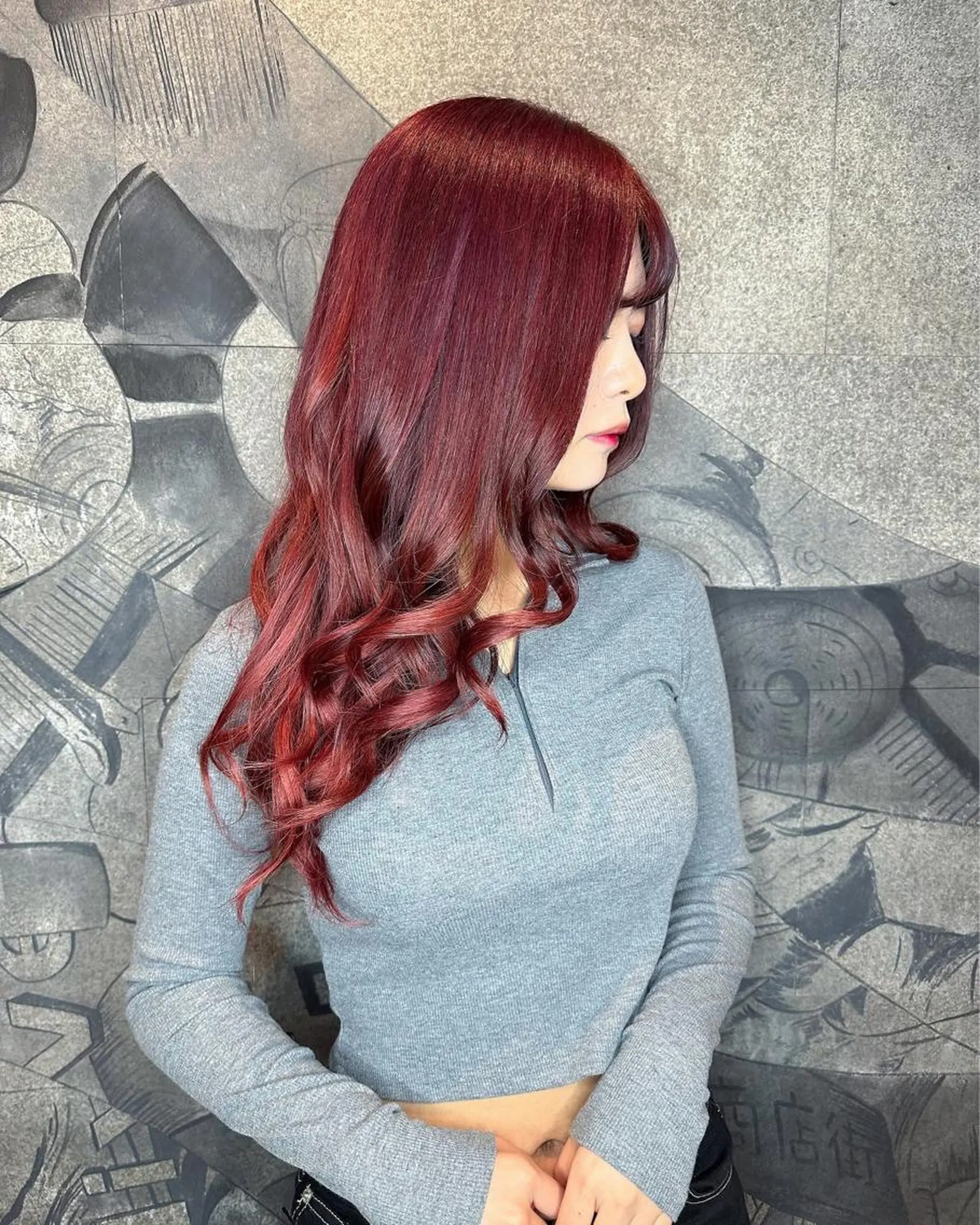 ロング カラー ブリーチ AIRI 🐈‍⬛のヘアスタイル