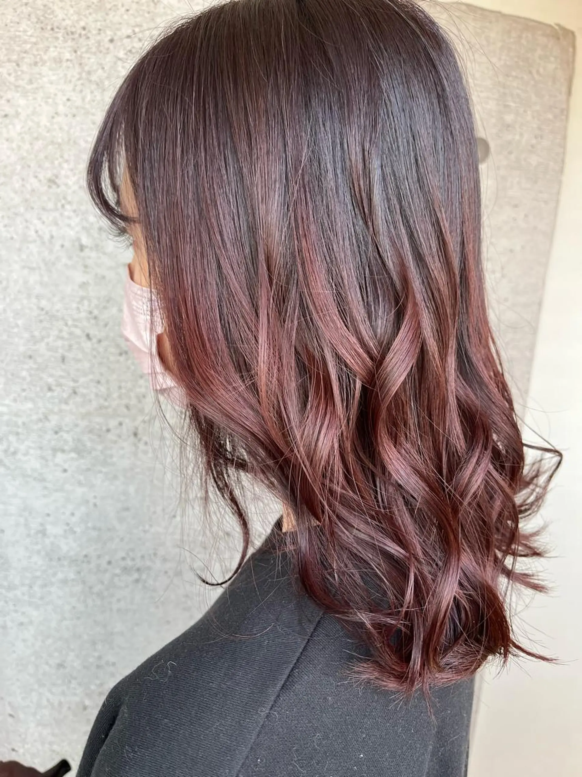 セミロング カラー ブリーチ ブリーチなしカラー レッドカラー なつな/ 透明感カラーのヘアスタイル