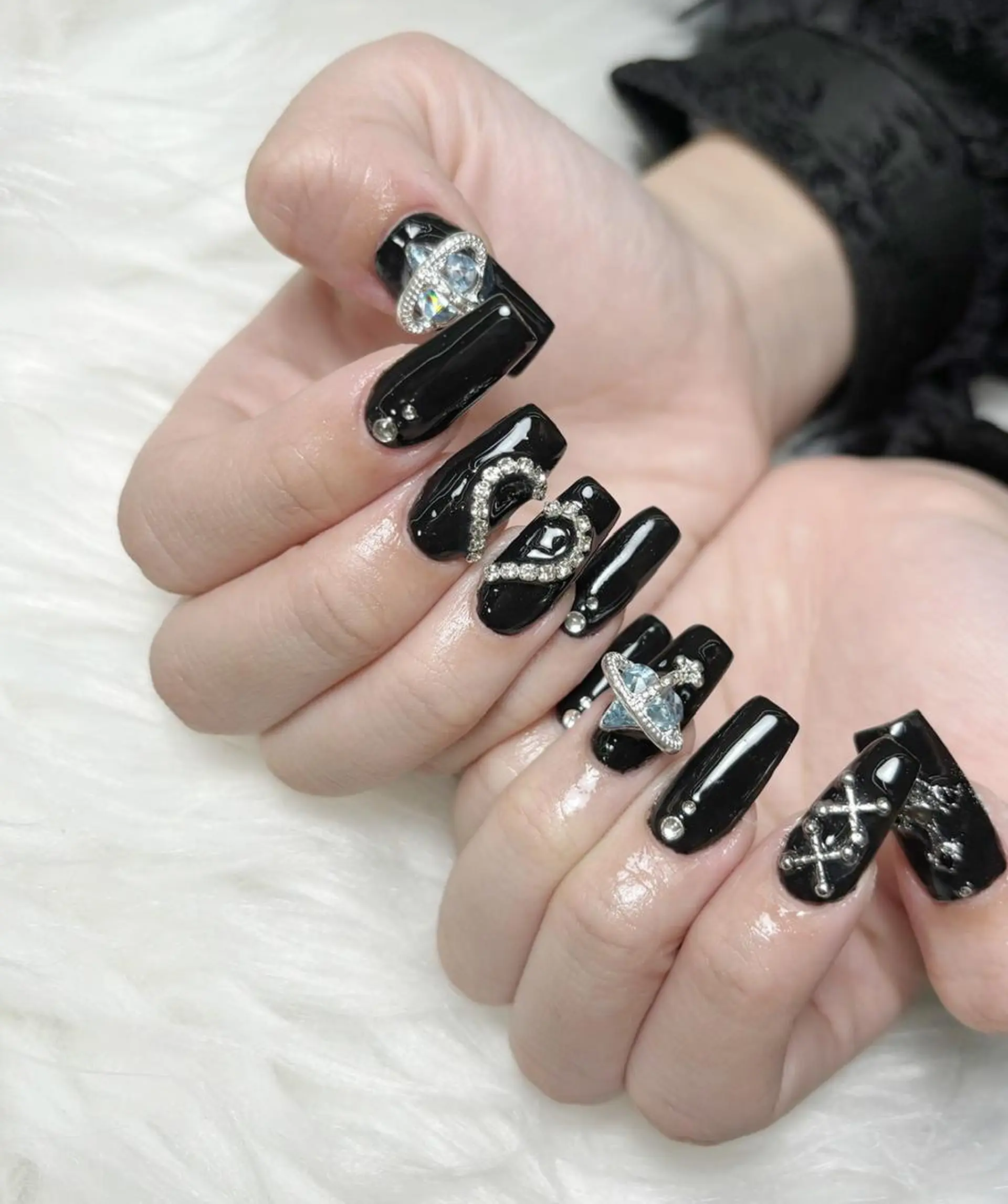 ネイル ki🍒🍒 ki ツルツルネイルのネイルデザイン