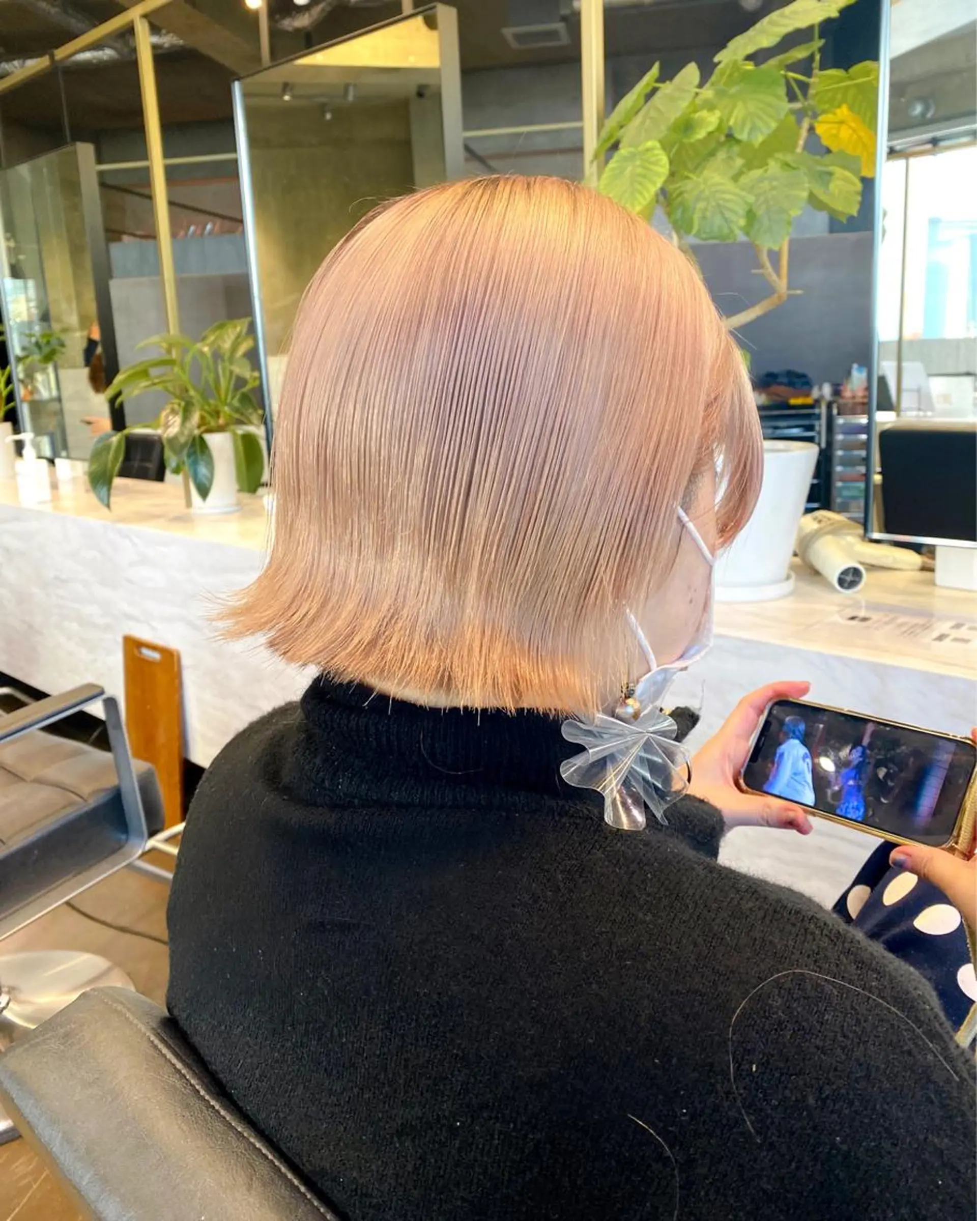 カラー カシス ピンクカラー ROBBY表参道所属・木村【似合わせ ショート】無料✨のヘアスタイル