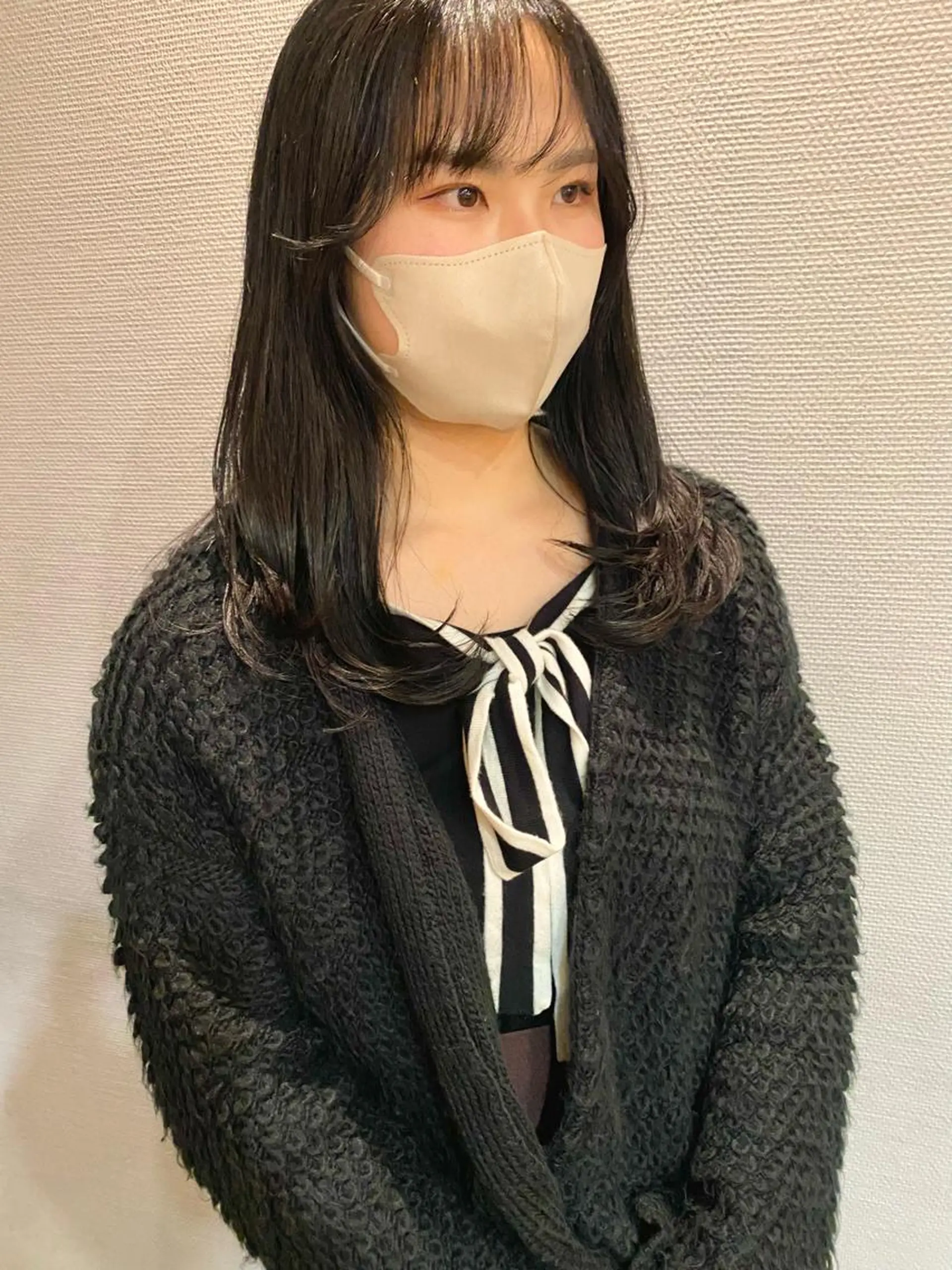 セミロング くせ毛 レイヤーカット ota miyuuのヘアスタイル