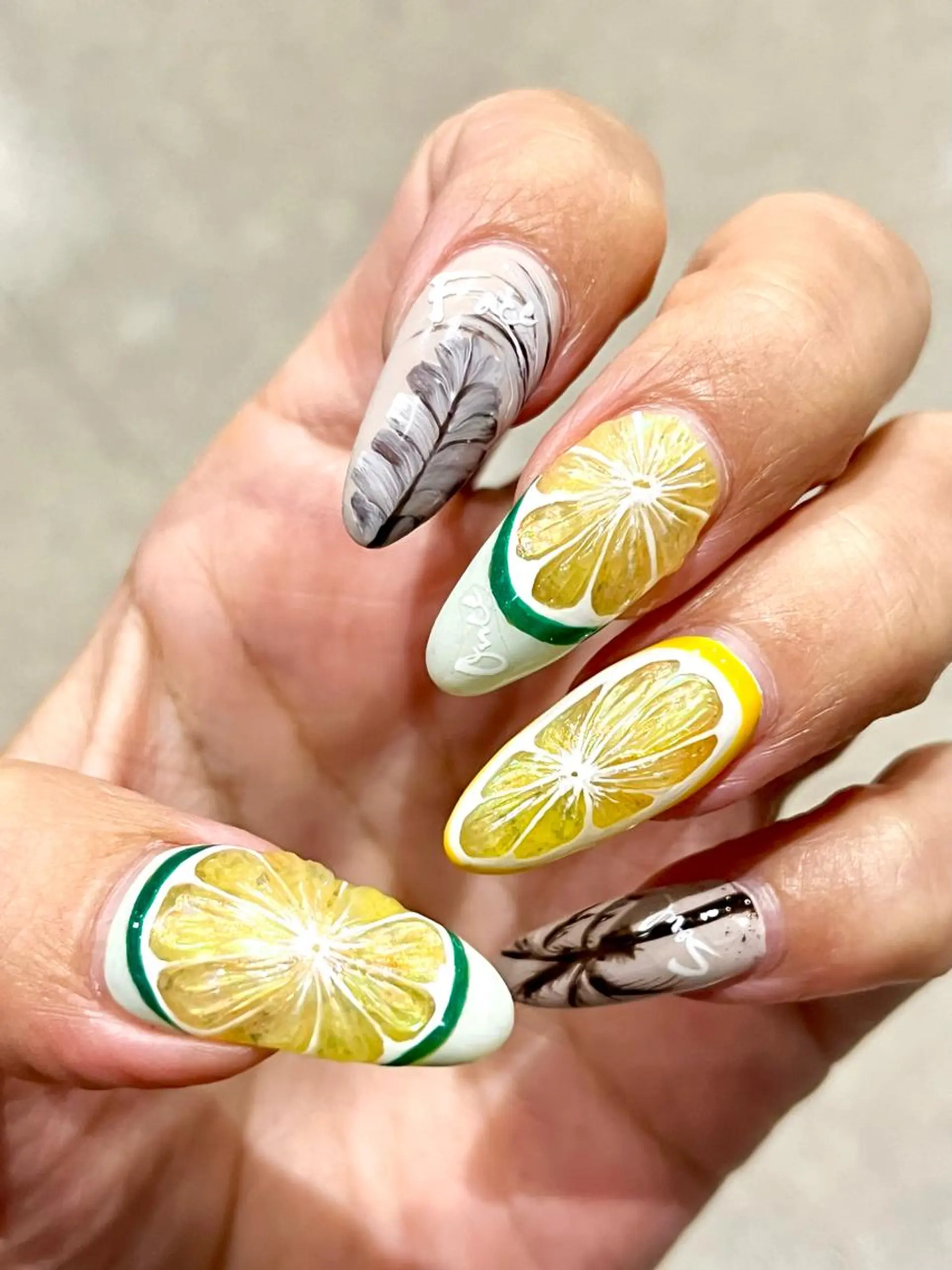 ロング ネイル ハンドネイル まり りぃ〜んのネイルデザイン