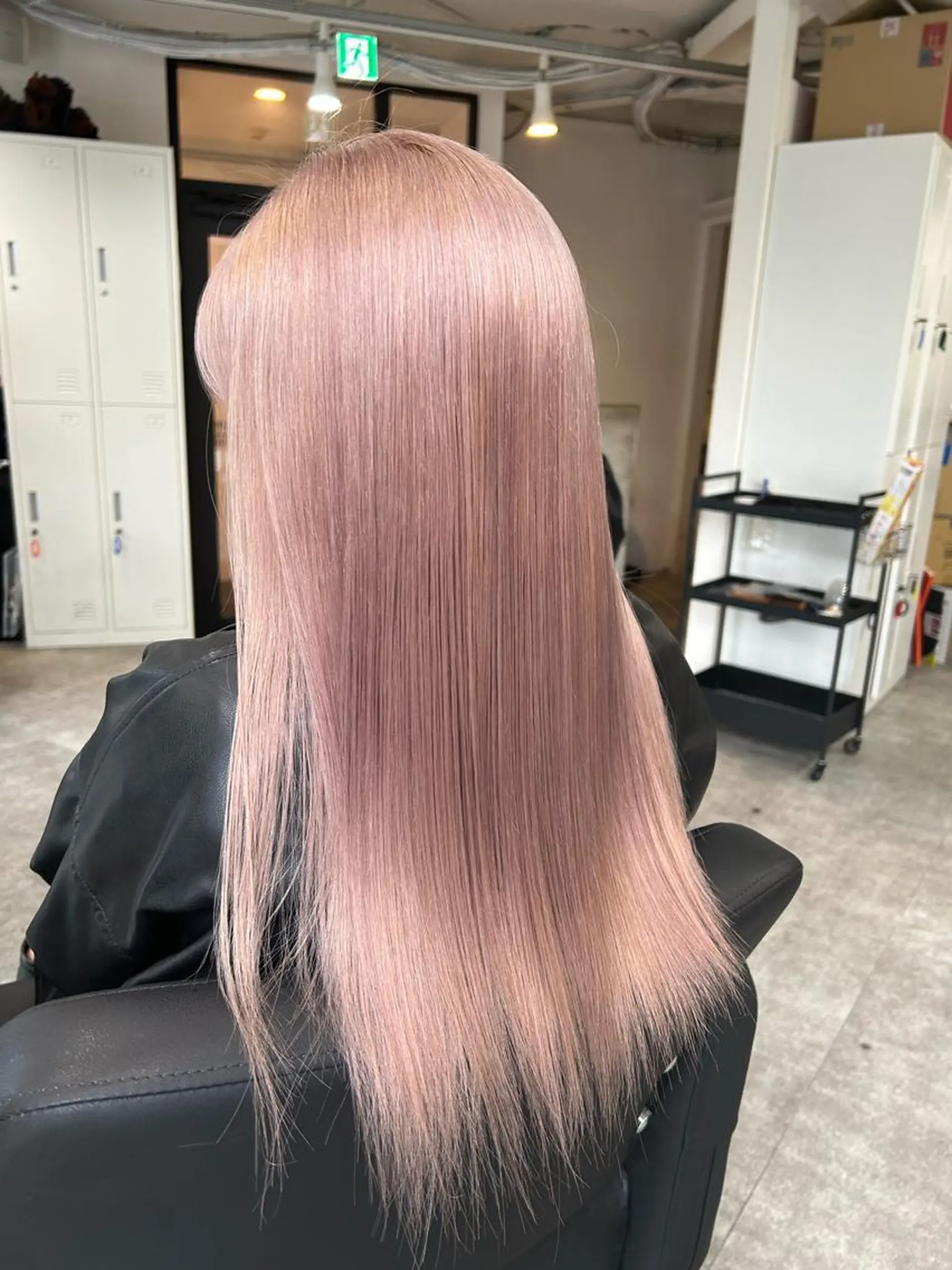 ミディアム カラー ブリーチ ピンクカラー ホワイトピンク ヘアカラー トリートメント LAFF難波店所属・✂️大門 巧✂️ LAFF難波店のヘアスタイル