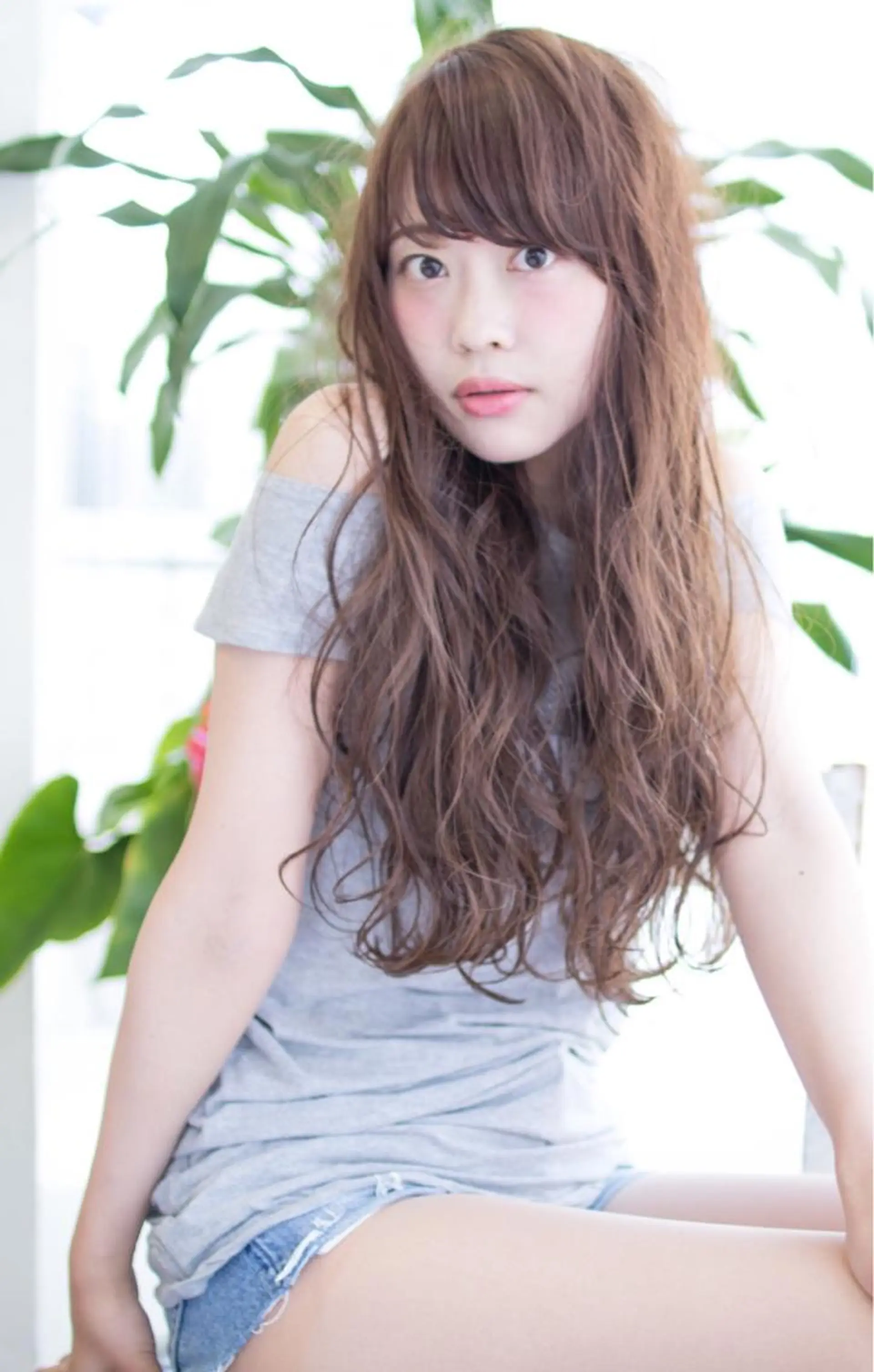 ロング カラー パーマ ヘアアレンジ 推し活専用 【派手髪】飯野ゆかりのヘアスタイル