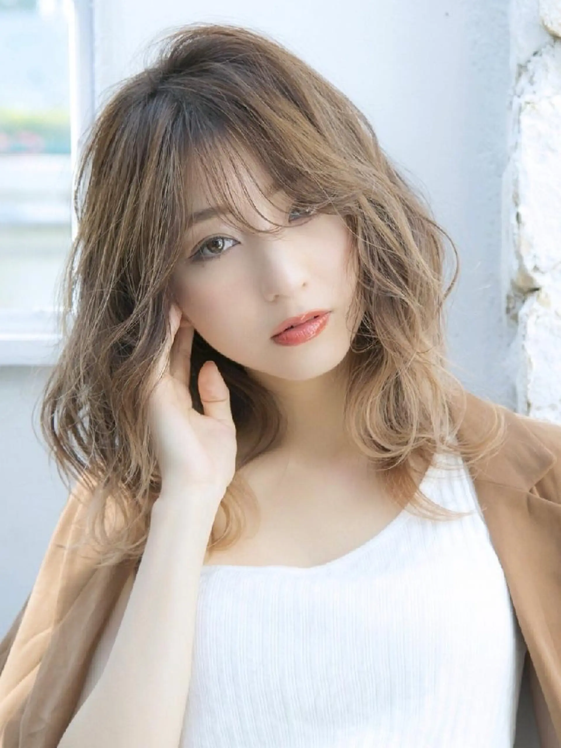 セミロング カラー ベージュカラー ミルキーベージュ ショート、ボブの達人 東康介✨のヘアスタイル