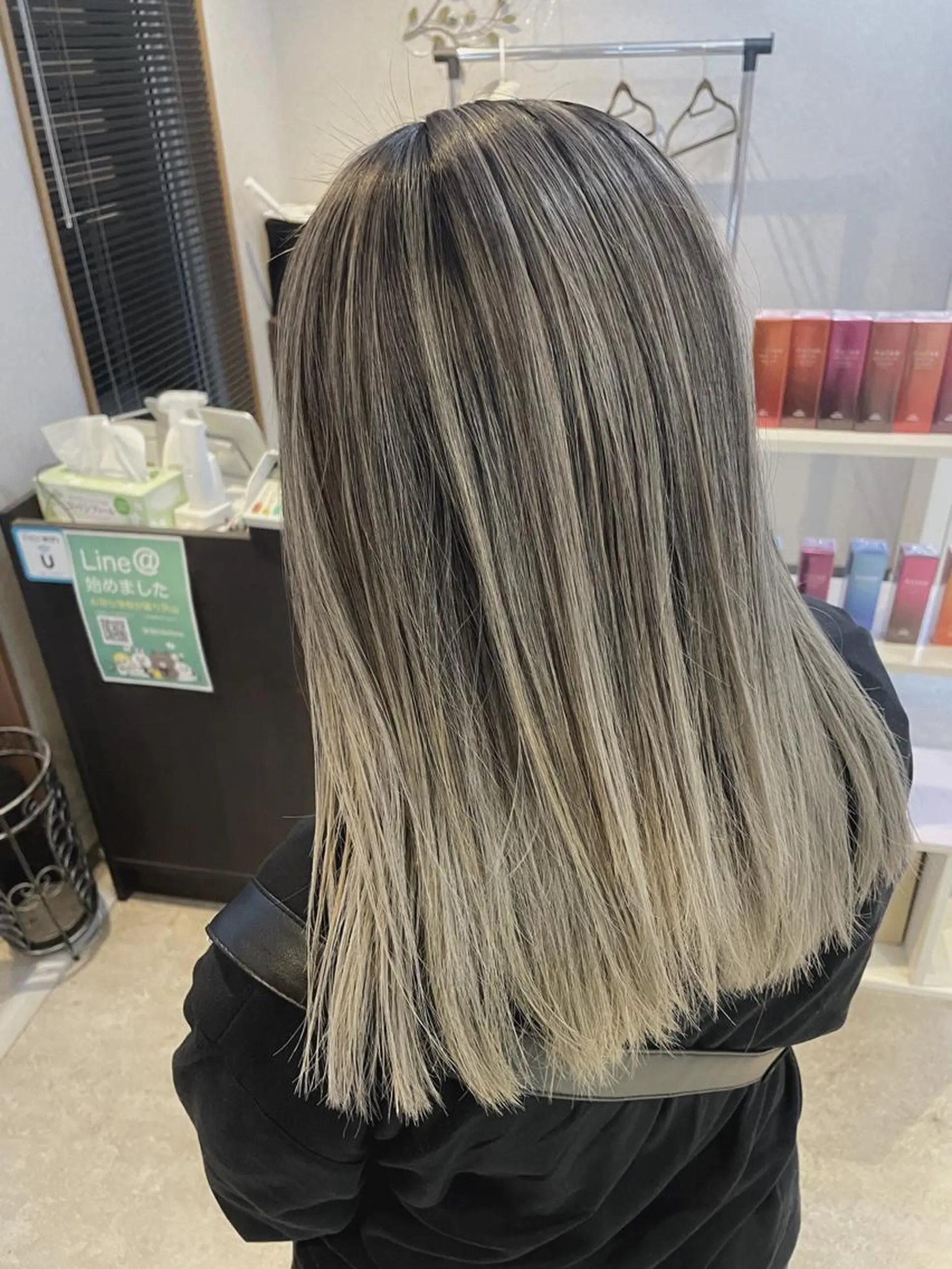 セミロング カラー 山本 貴弘のヘアスタイル