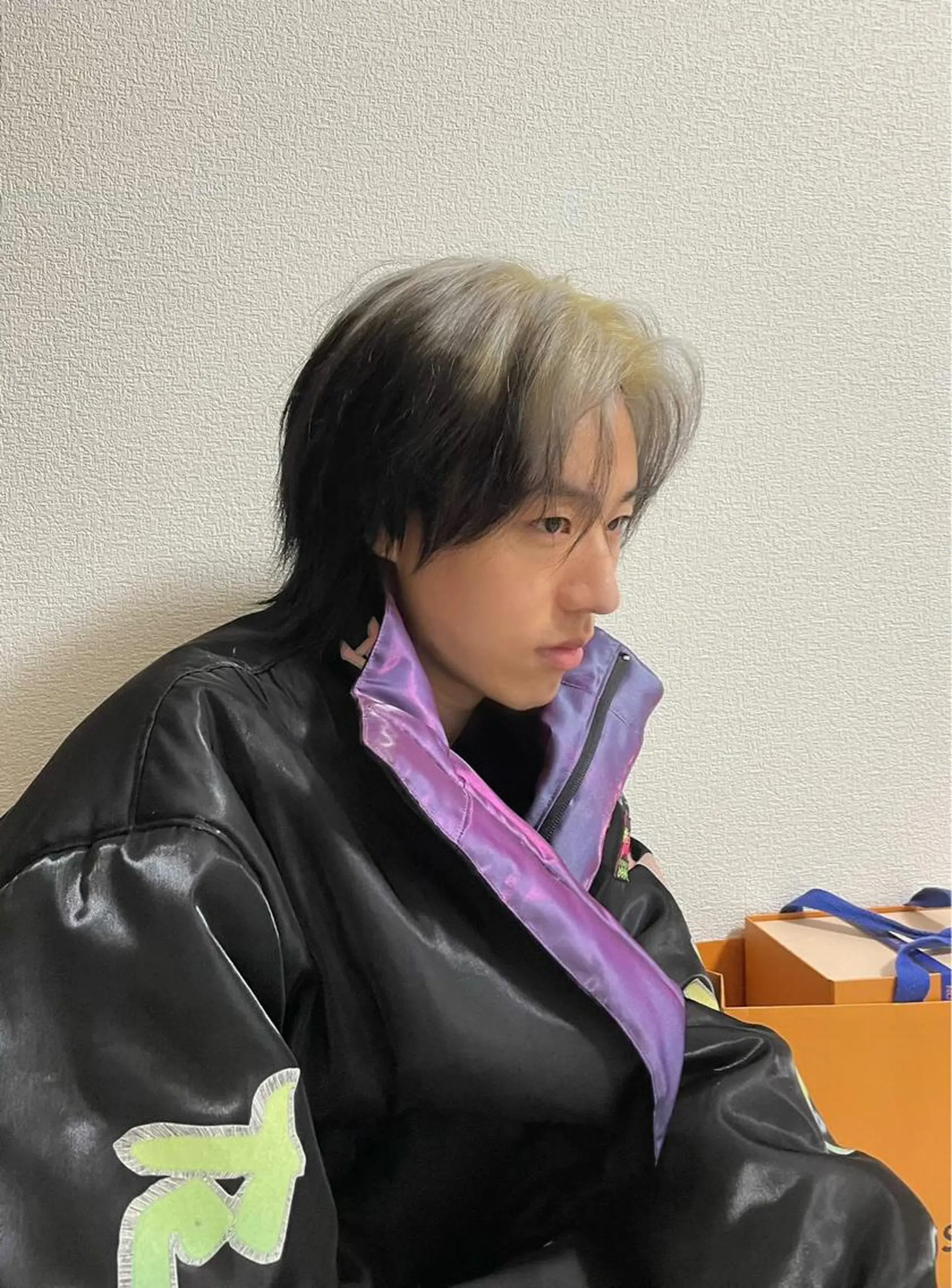 カラー La fith hair ray 札幌店所属・顔まわり/W カラー/リョウのヘアスタイル