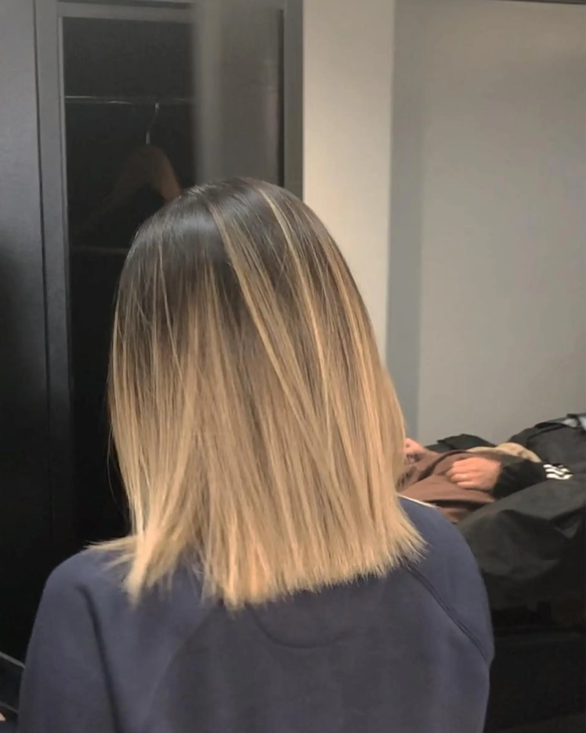 ミディアム カラー ベージュカラー ブリーチ ケアブリーチ トリートメント i  plus＋所属・髪質改善で 憧れの潤艶美髪にのヘアスタイル