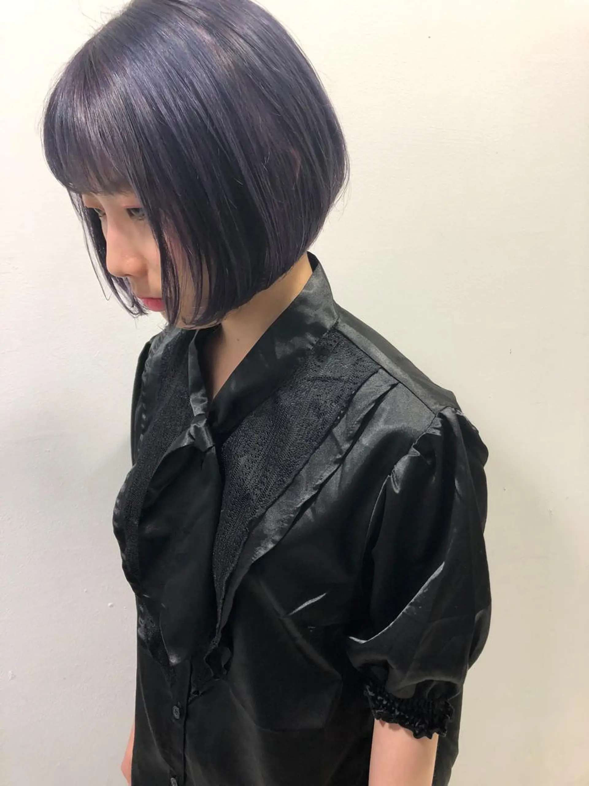 ショート カット StellA所属・アートディレクター ワダヒサノリのヘアスタイル