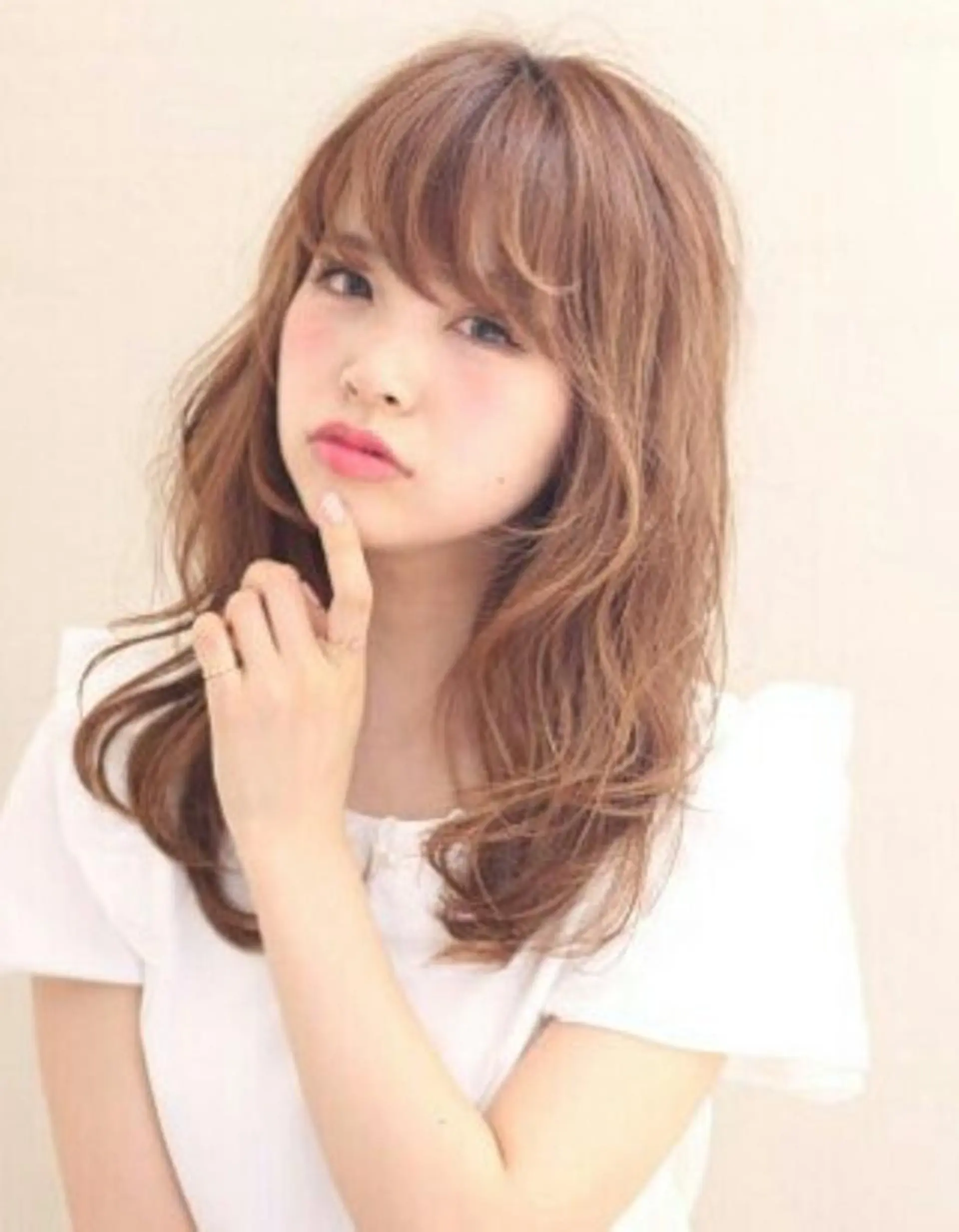 ロング パーマ 鎌倉 彩のヘアスタイル