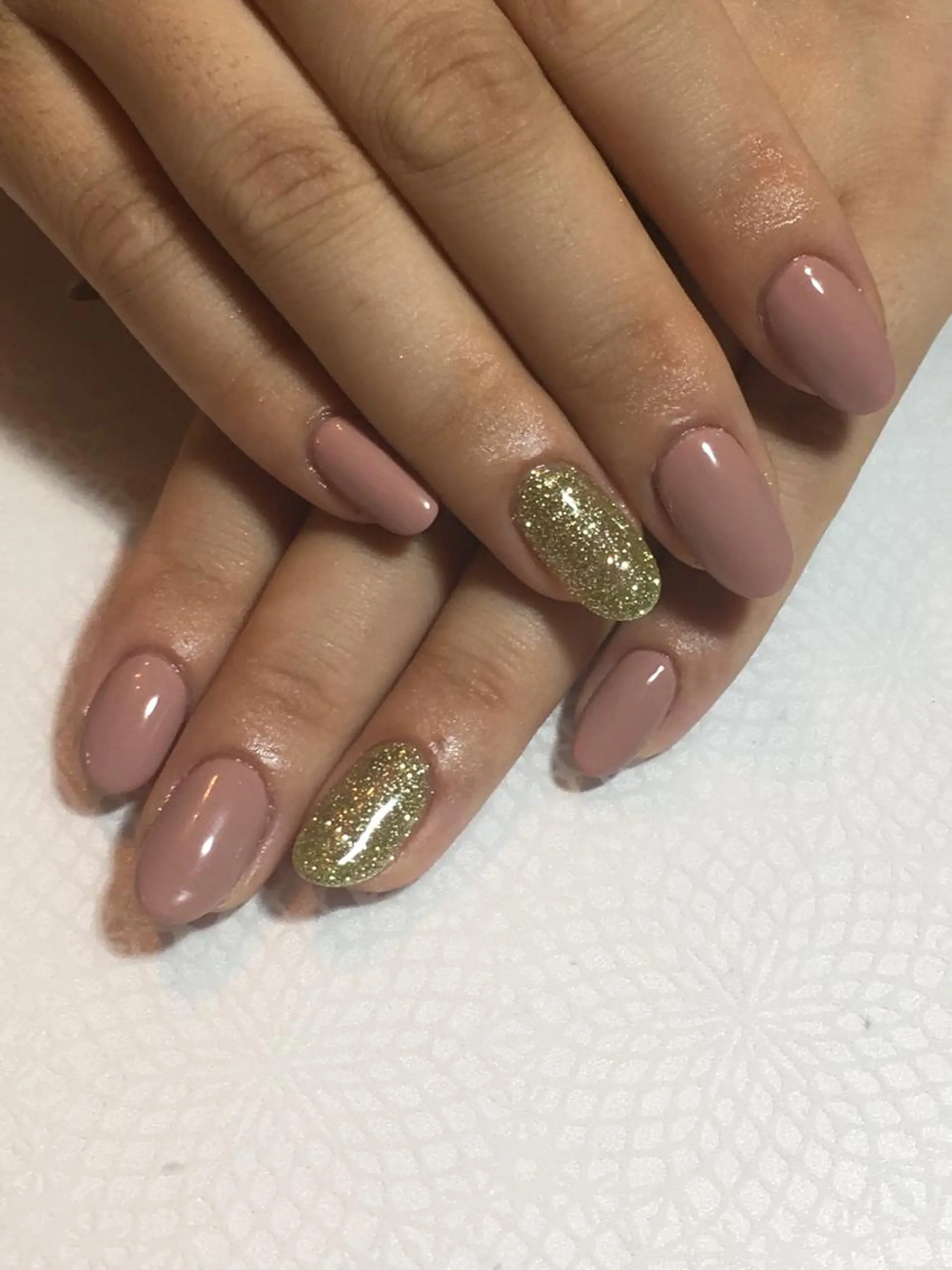 ネイル ゴールド 古川 里美のネイルデザイン