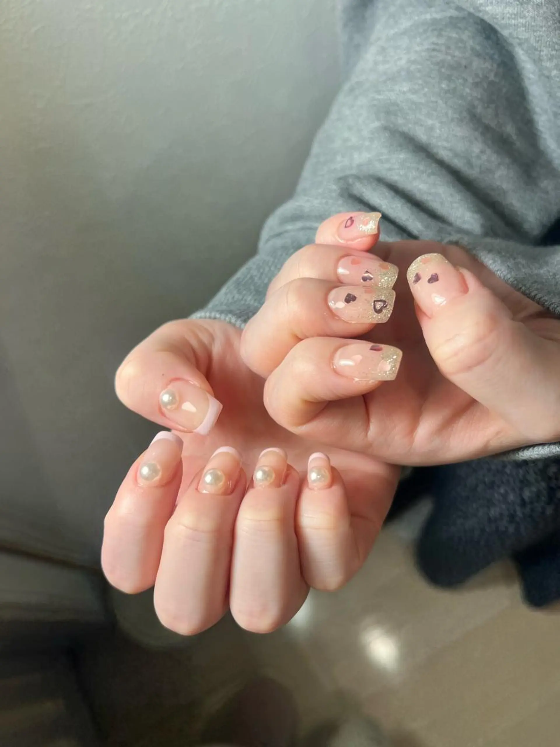 ミディアム ネイル ハンドネイル each所属・𝐞𝐚𝐜𝐡 nanami🩰のネイルデザイン