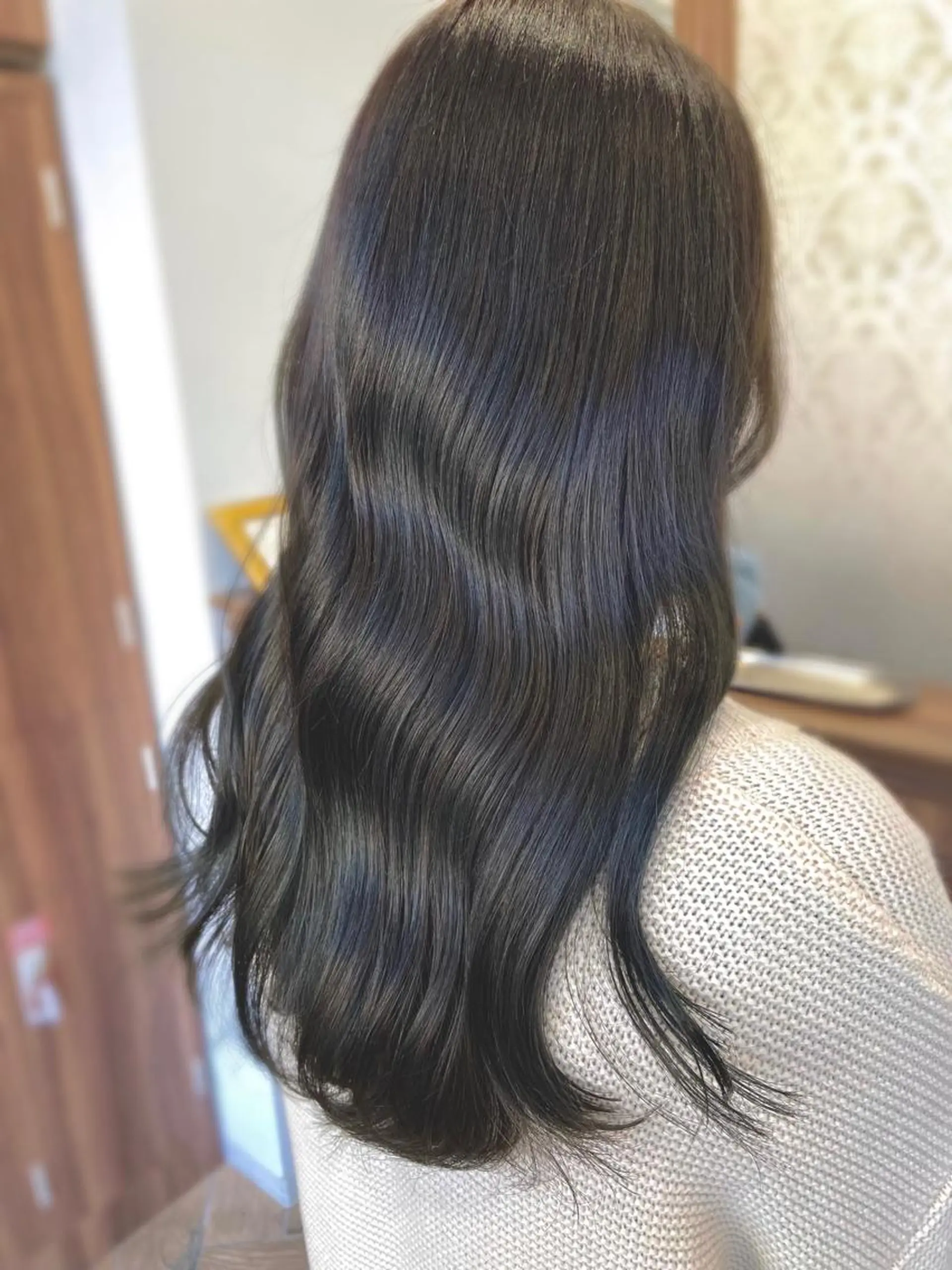 ロング カラー 透明感カラー グレージュ ナカタケ ユウのヘアスタイル