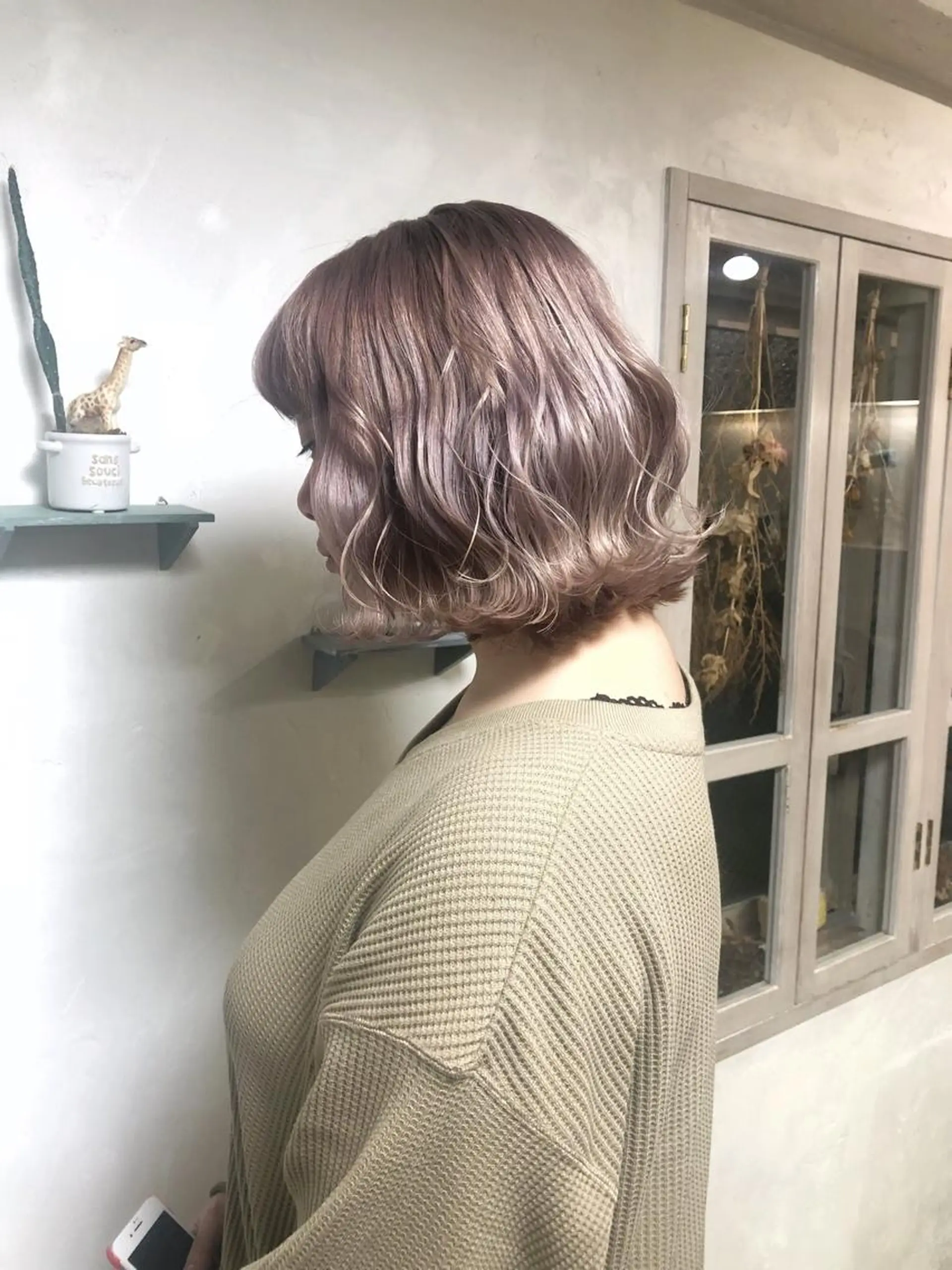 ショート カラー パーマ ヘアアレンジ 推し活専用 【派手髪】飯野ゆかりのヘアスタイル