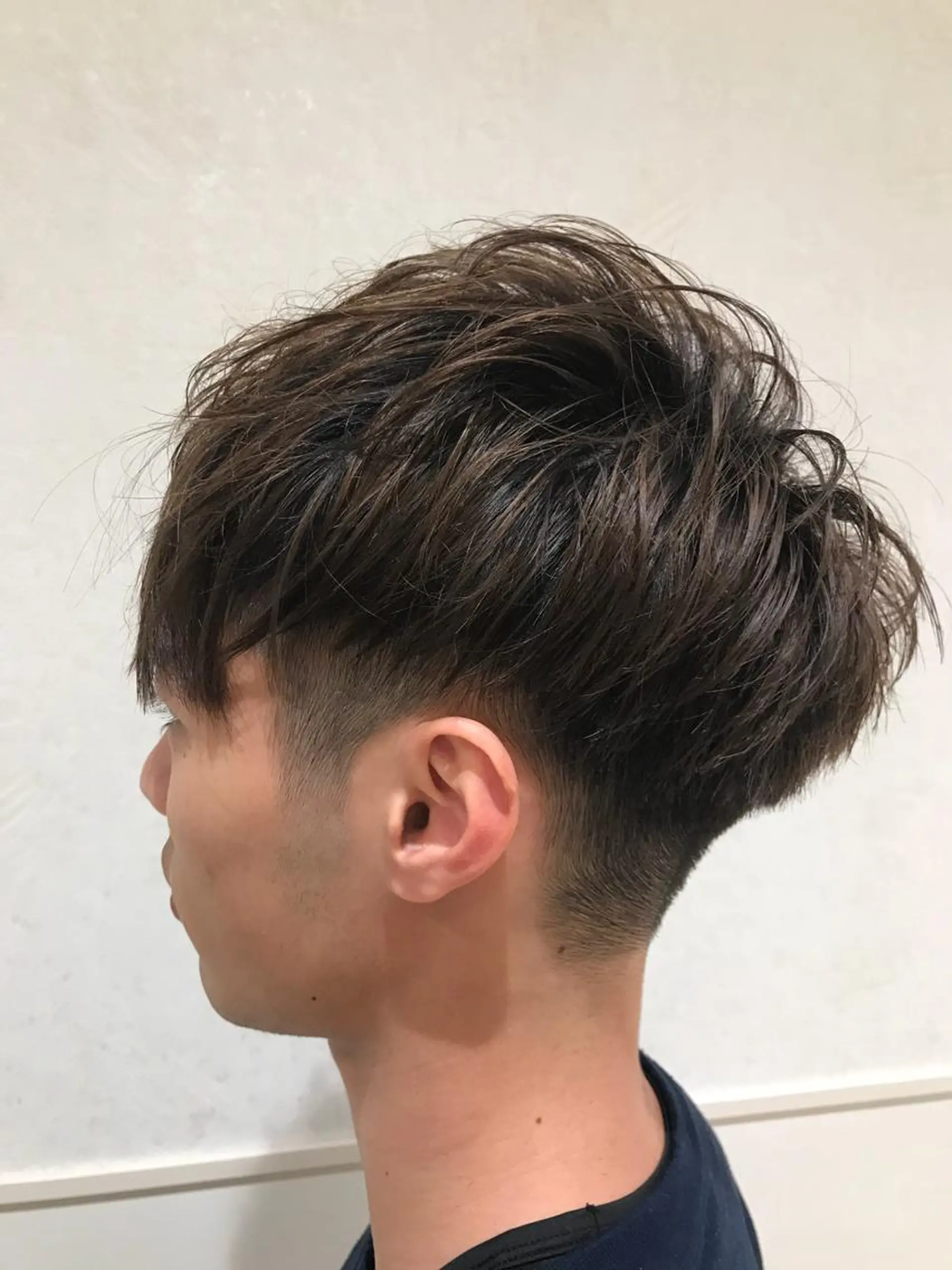 ショート カラー パーマ メンズ マッシュ メンズパーマ 刈り上げ くせ毛 カット Vir by browのヘアスタイル