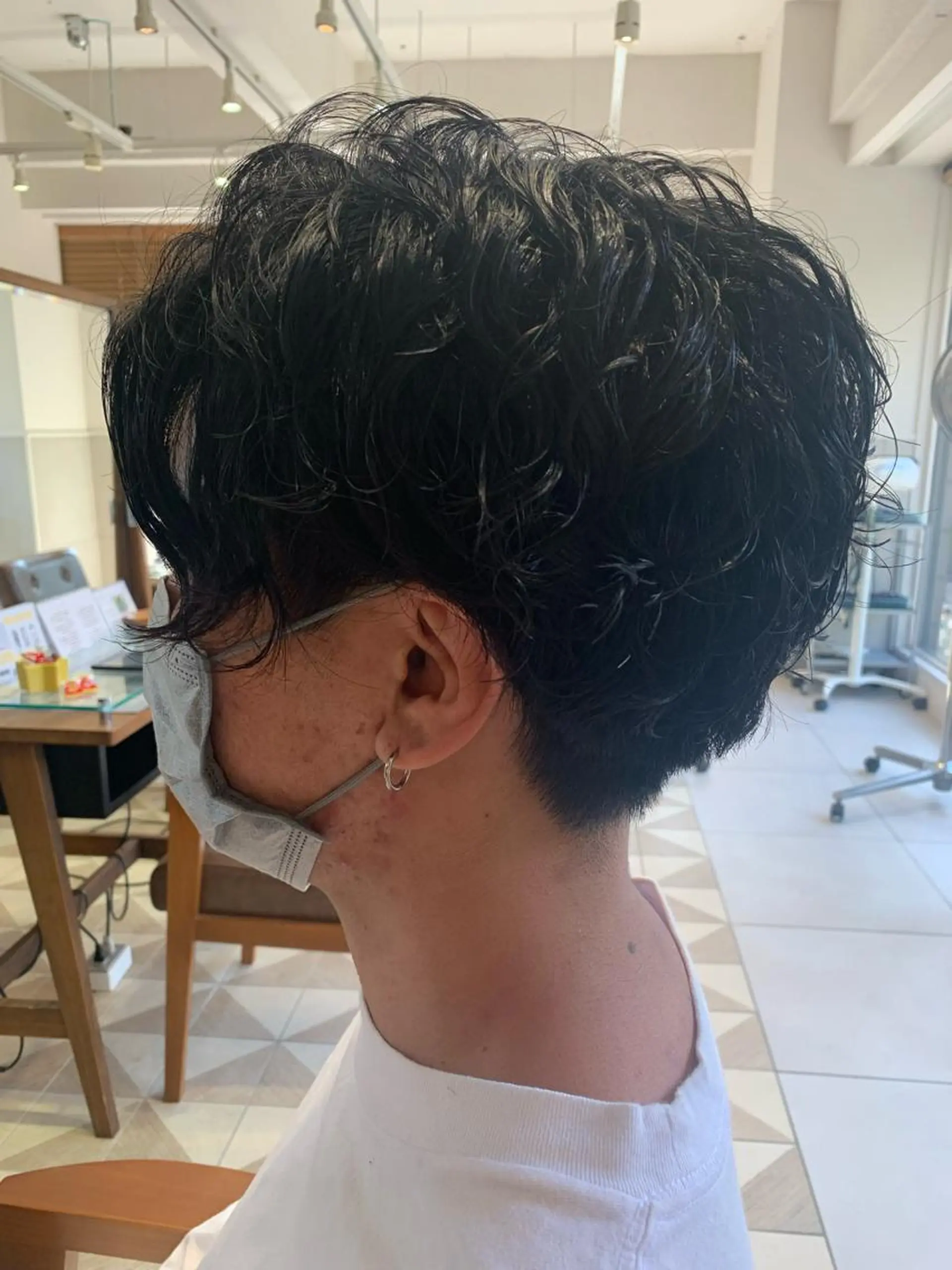 ショート カラー パーマ ヘアアレンジ メンズ カット パーマ メンズパーマの巨匠 鈴木純のヘアスタイル