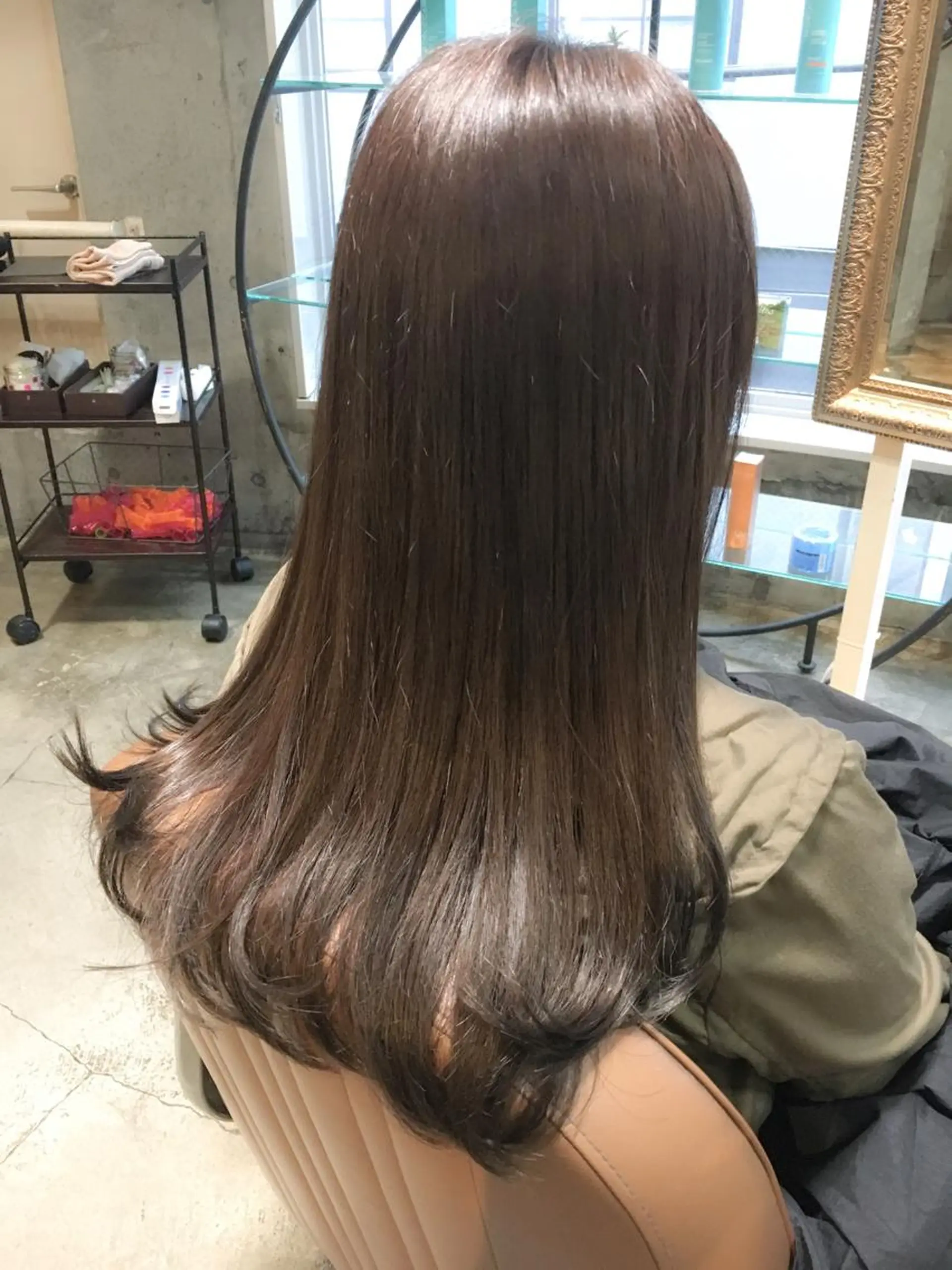ロング カラー グレージュ 北條 優輝のヘアスタイル