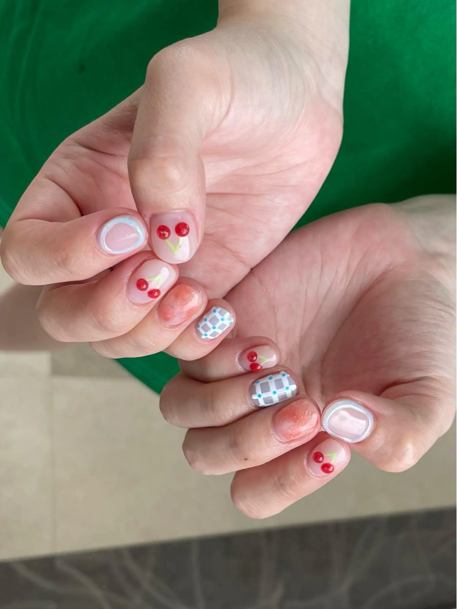 ショート m kaori𓃟のネイルデザイン