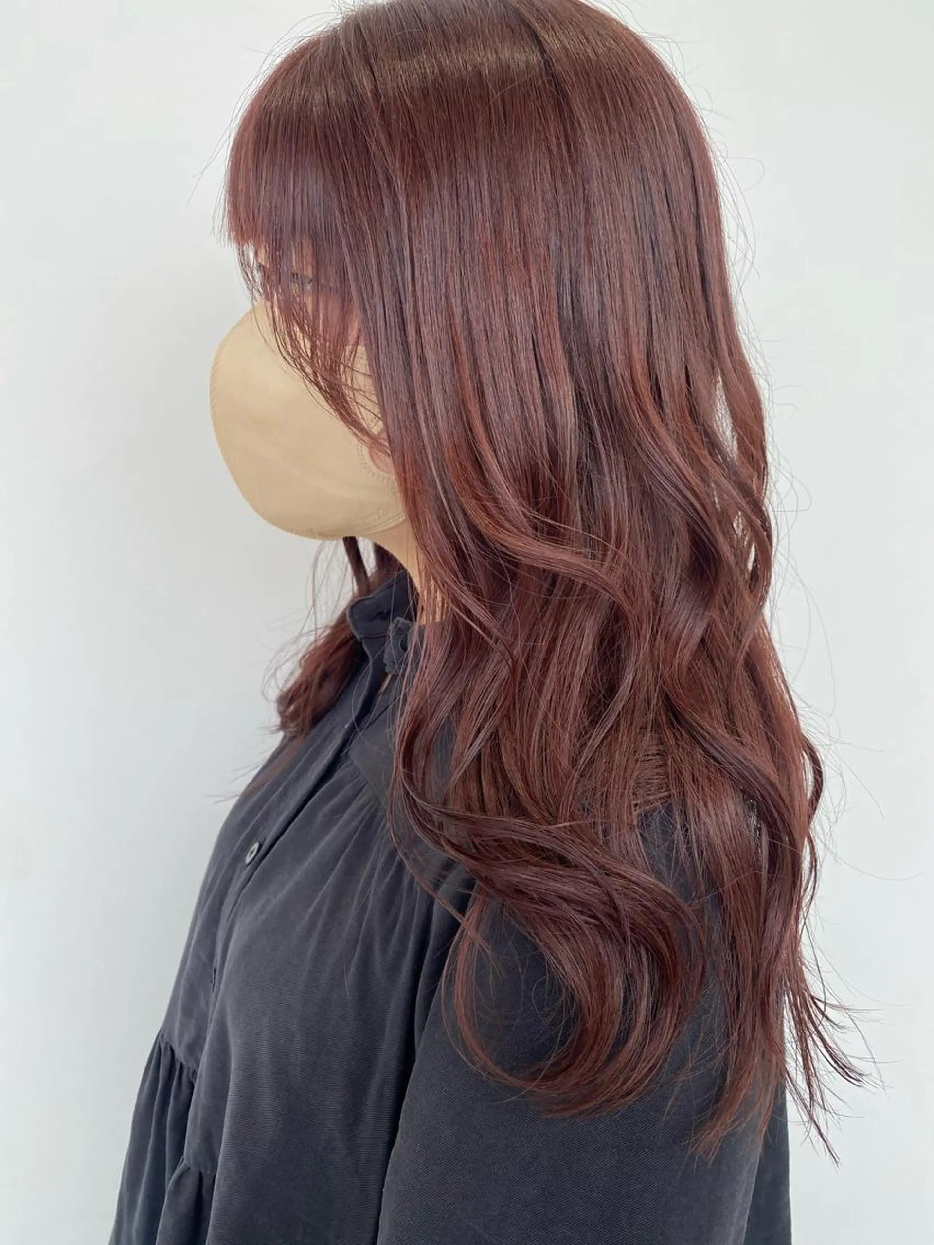 ロング カラー ブラウンカラー ピンクカラー ピンクブラウン カット ヘアカラー 丸山 純奈のヘアスタイル