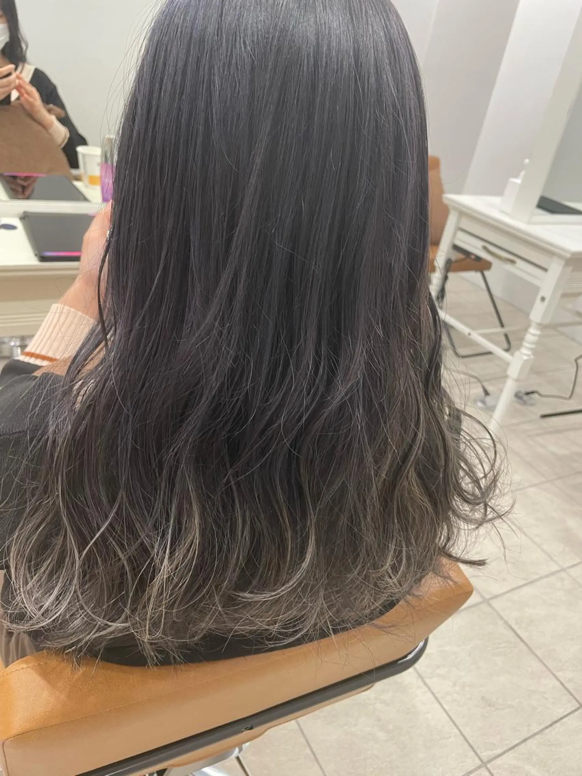 カラー ○HITOMI ○のヘアスタイル