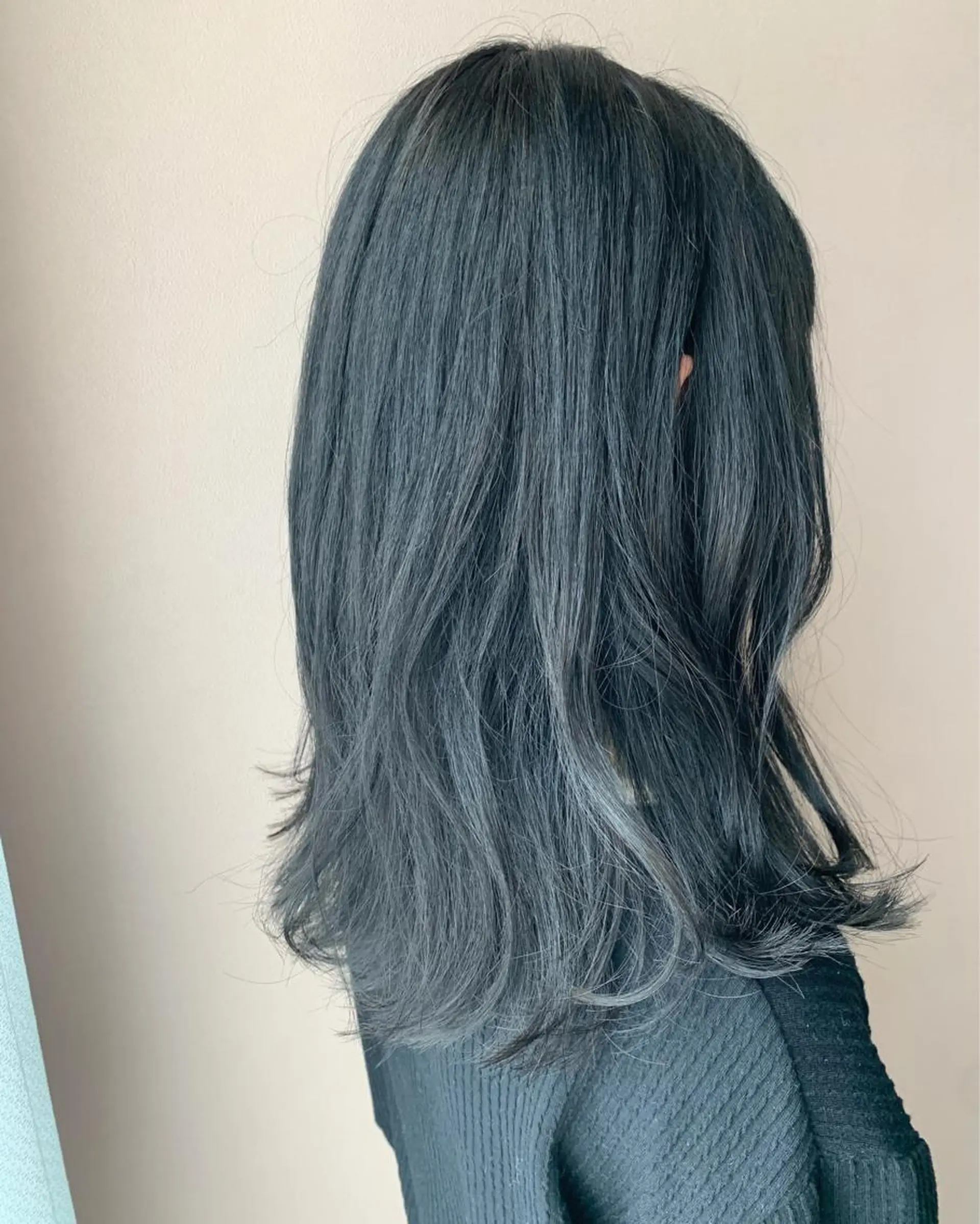 ロング カラー 黒髪 グレーブラック hub hair レイヤー/透明感のヘアスタイル