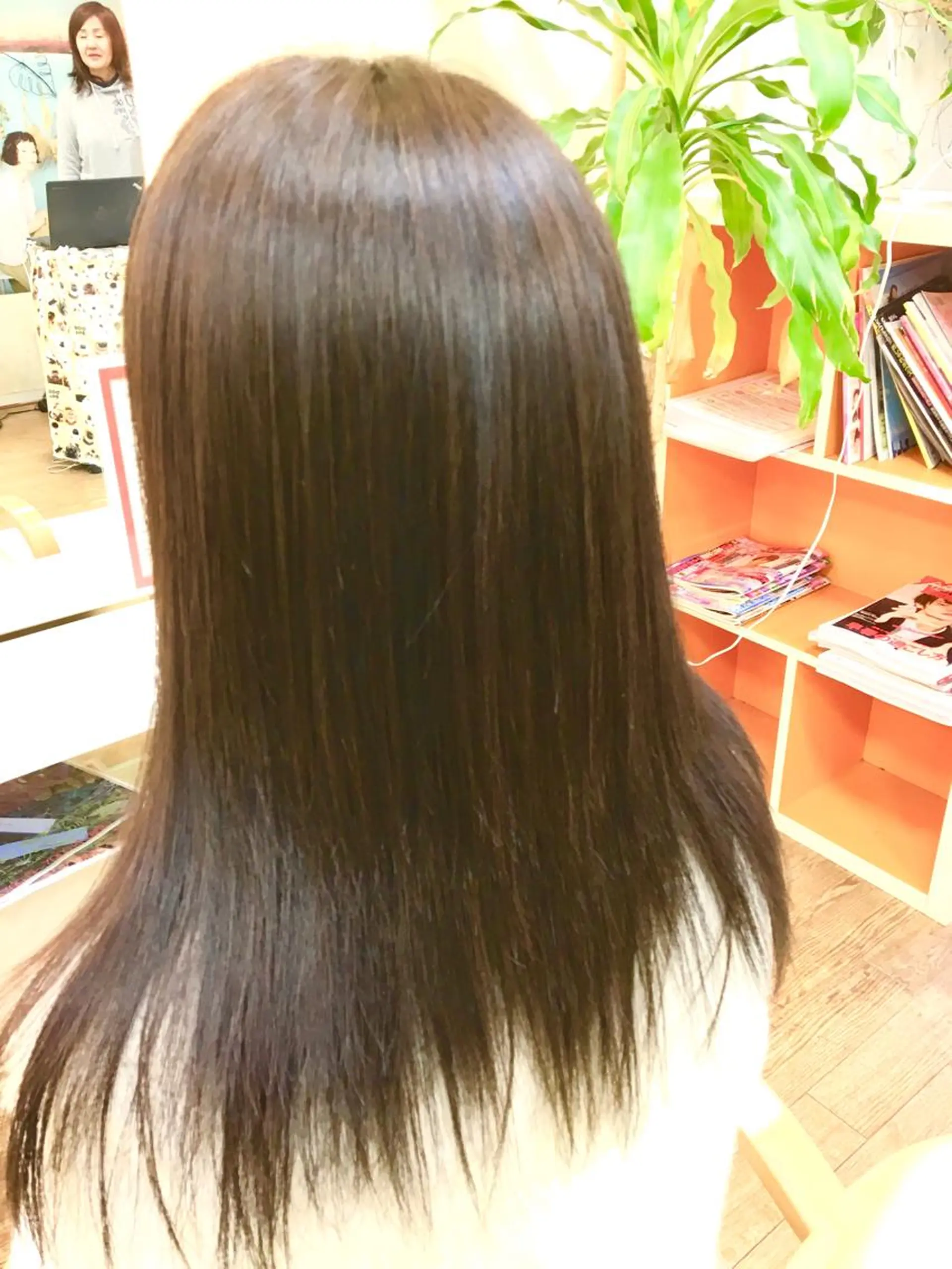 セミロング カラー パーマ セミロングパーマ 縮毛矯正 トリートメント カット ヘアカラー 縮毛矯正 トリートメント Hair INFINITY  Biwatei所属・浅岡 青希のヘアスタイル