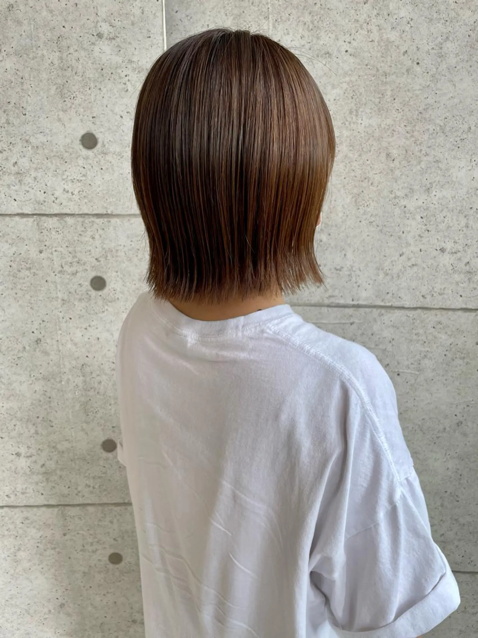 ミディアム ボブ 外ハネヘア カット ヘアカラー トリートメント ⭐️透け感カラー /齊藤容史⭐️のヘアスタイル