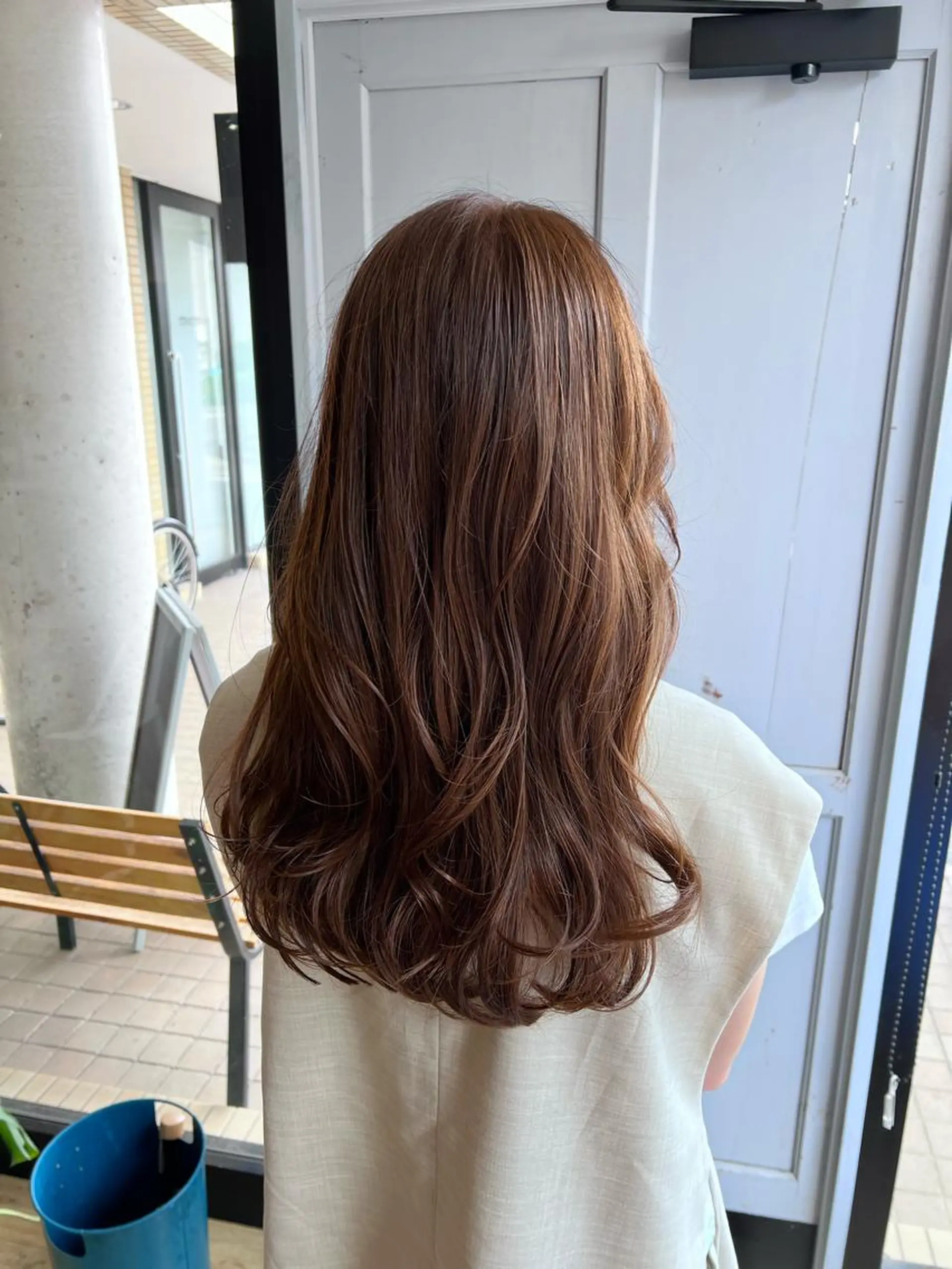 ロング カラー ベージュカラー カット ヘアカラー トリートメント ツキダテ ユイのヘアスタイル