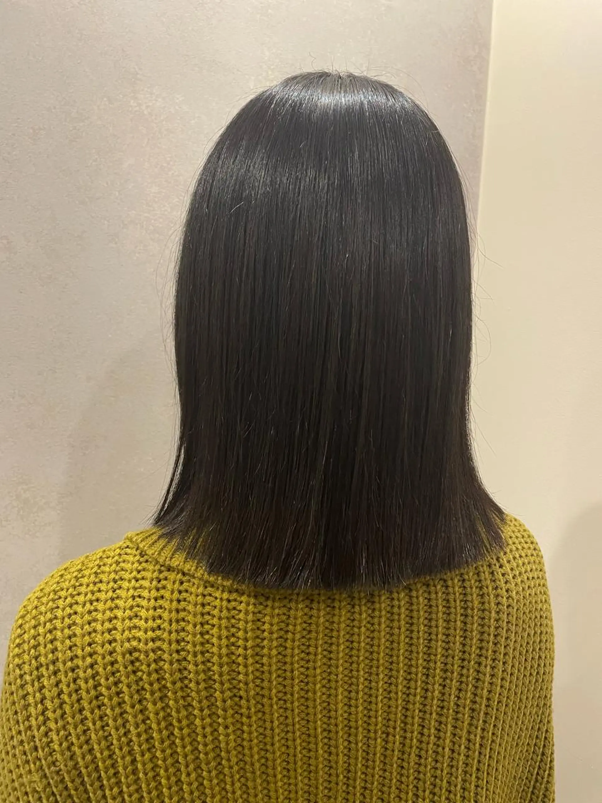 ミディアム ulQua 戸田のヘアスタイル