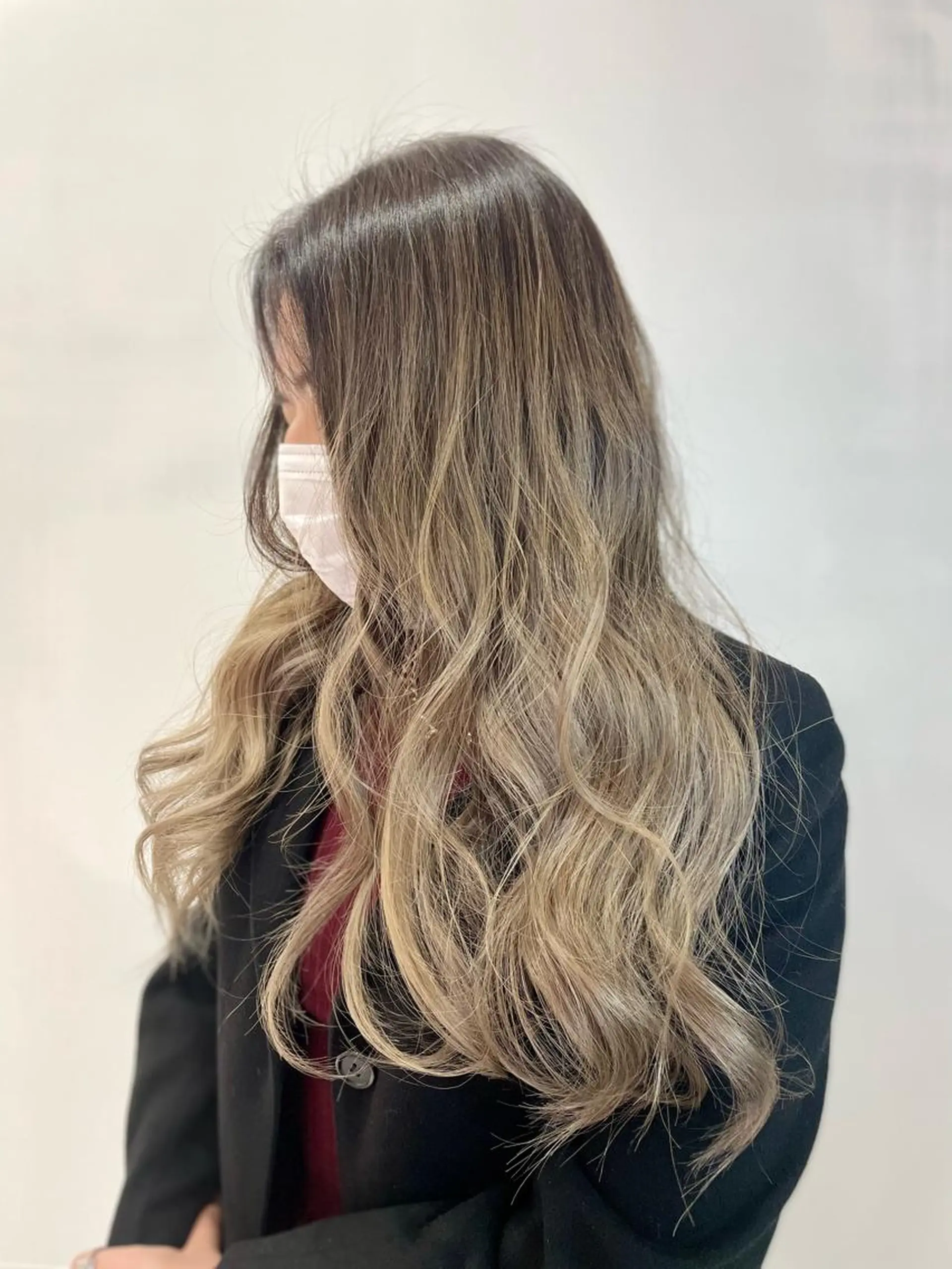 セミロング カラー ブリーチ ケアブリーチ HIKARU副店長/ ✨️髪質改善のヘアスタイル