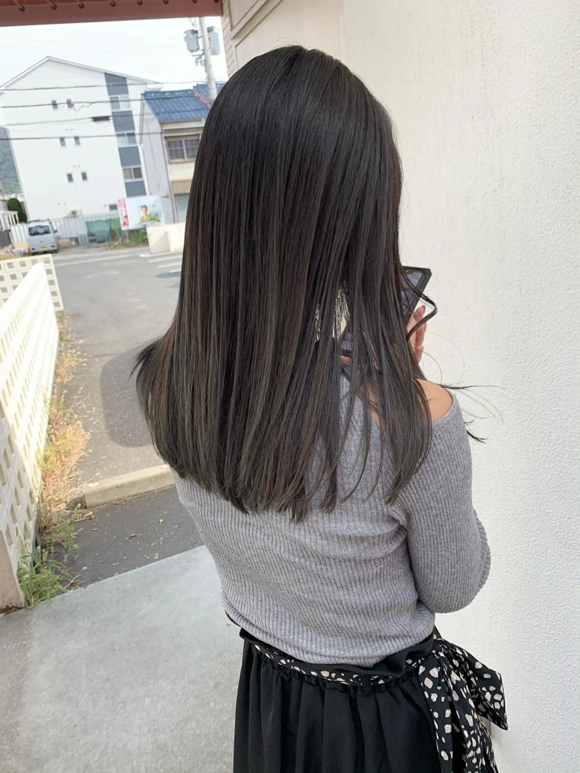 セミロング カラー 中山 響希のヘアスタイル