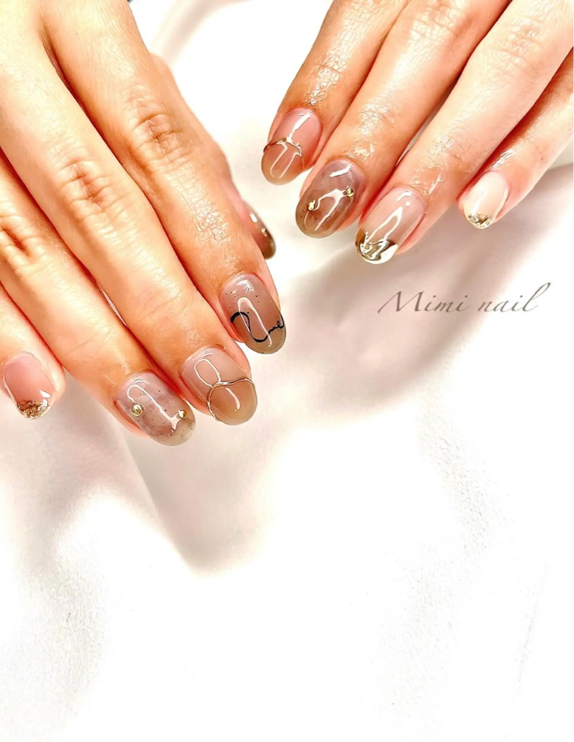 ミディアム ネイル ニュアンスネイル ハンドネイル beauty salonM&Iのネイルデザイン