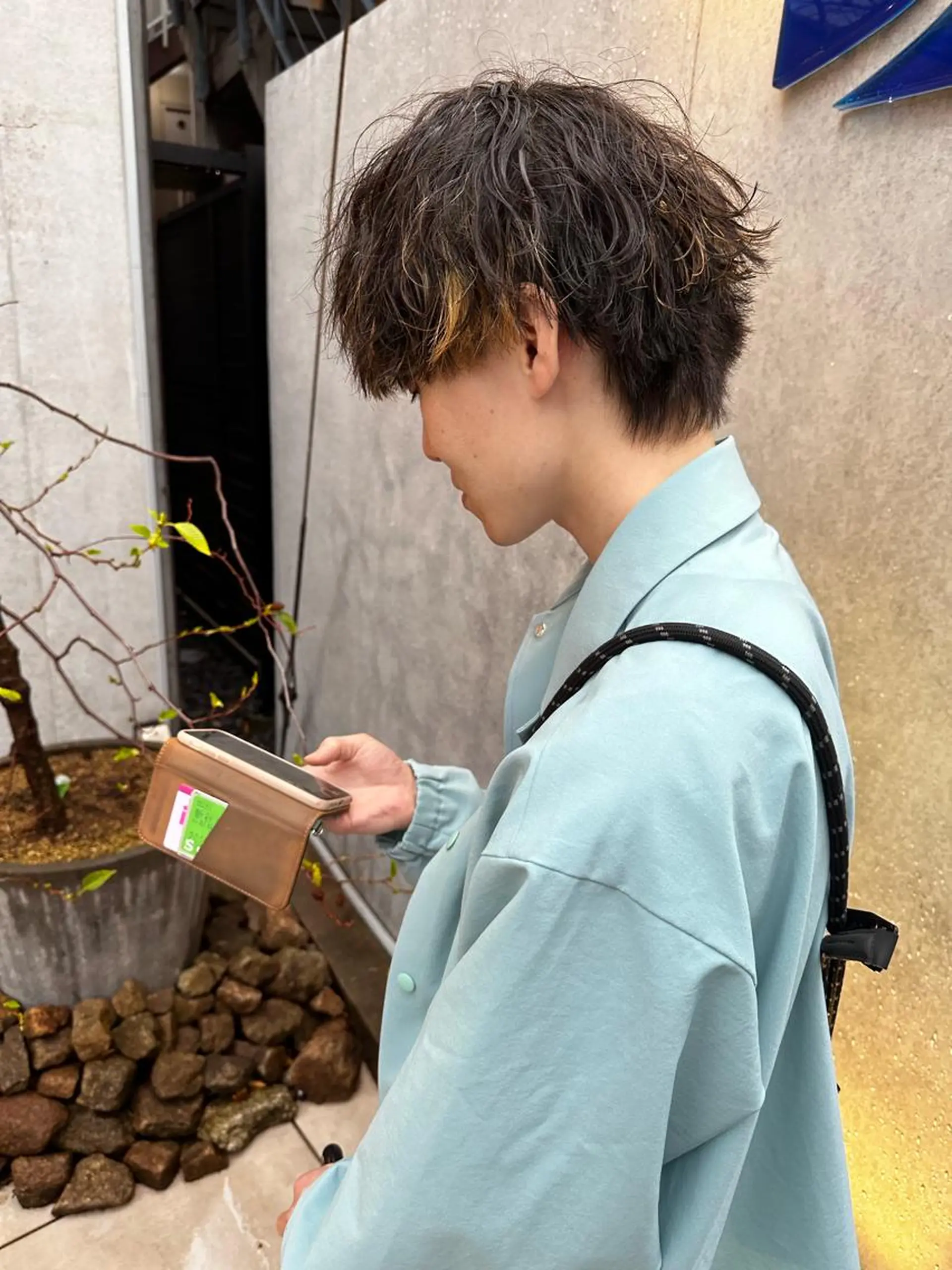 ショート パーマ メンズ メンズハイライト メンズパーマ 波巻きパーマ ハイライト GO TODAY シェアサロン　原宿本店所属・原宿↔︎浦和　美容師 折笠　亮のヘアスタイル