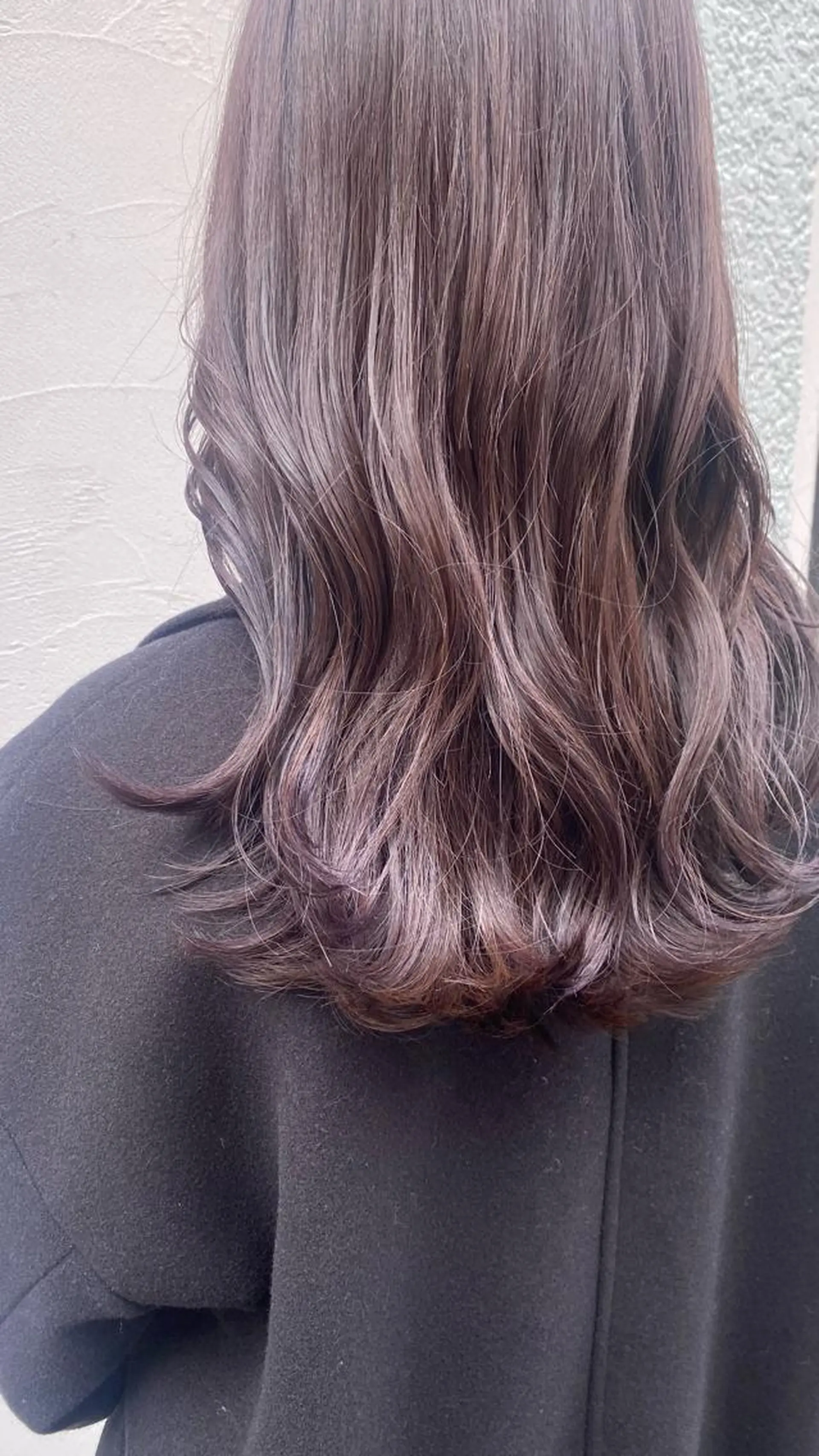 セミロング カラー hair shioのヘアスタイル