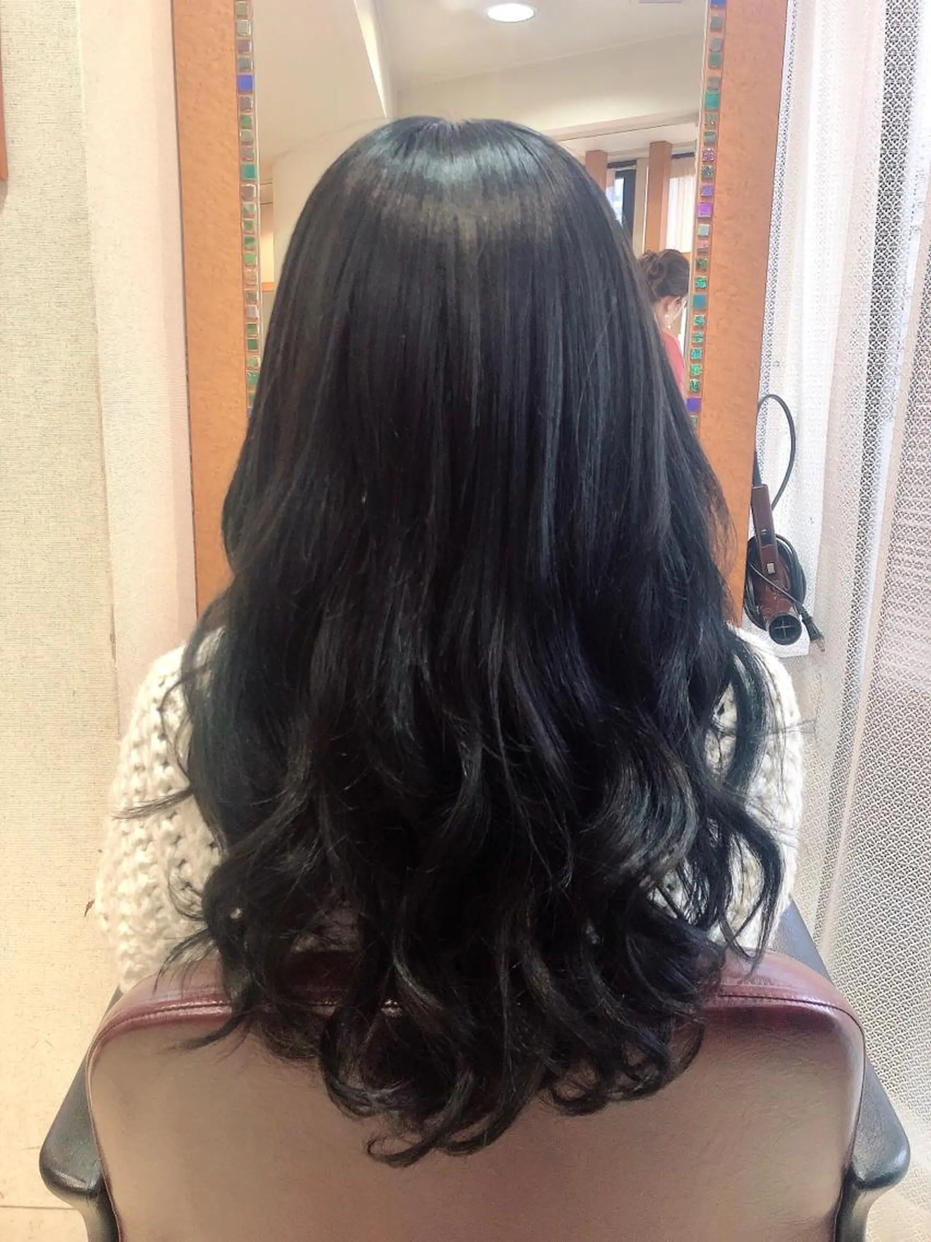 ミディアム レイヤーカット カット エクステ ヘアセット 韓国ヘア🤍髪質改善 🇰🇷AKANEのヘアスタイル