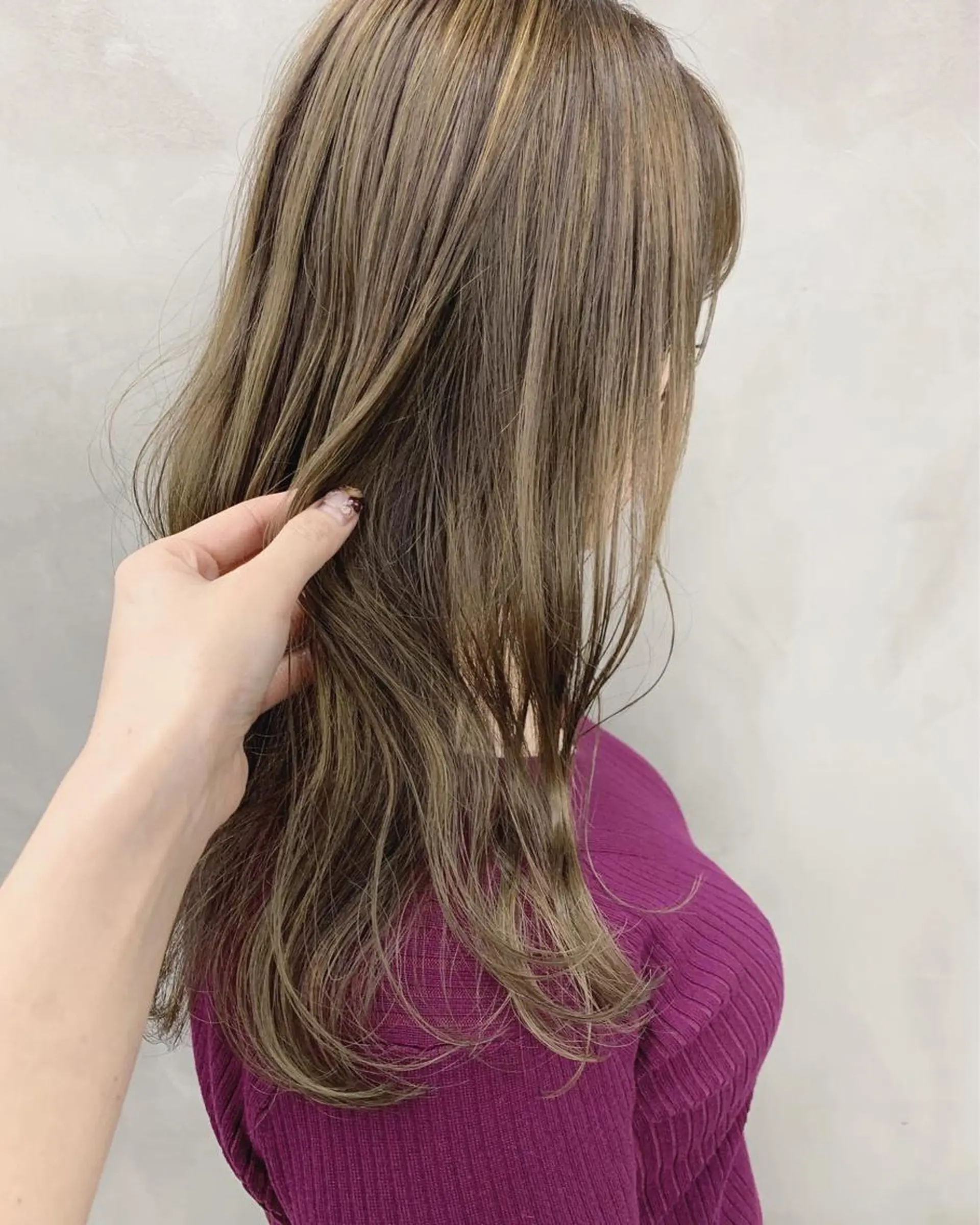 ロング カラー ベージュカラー ハイライトカラー ハイライト ブームボックス所属・🐝ハイトーンカラー hachi🐝のヘアスタイル