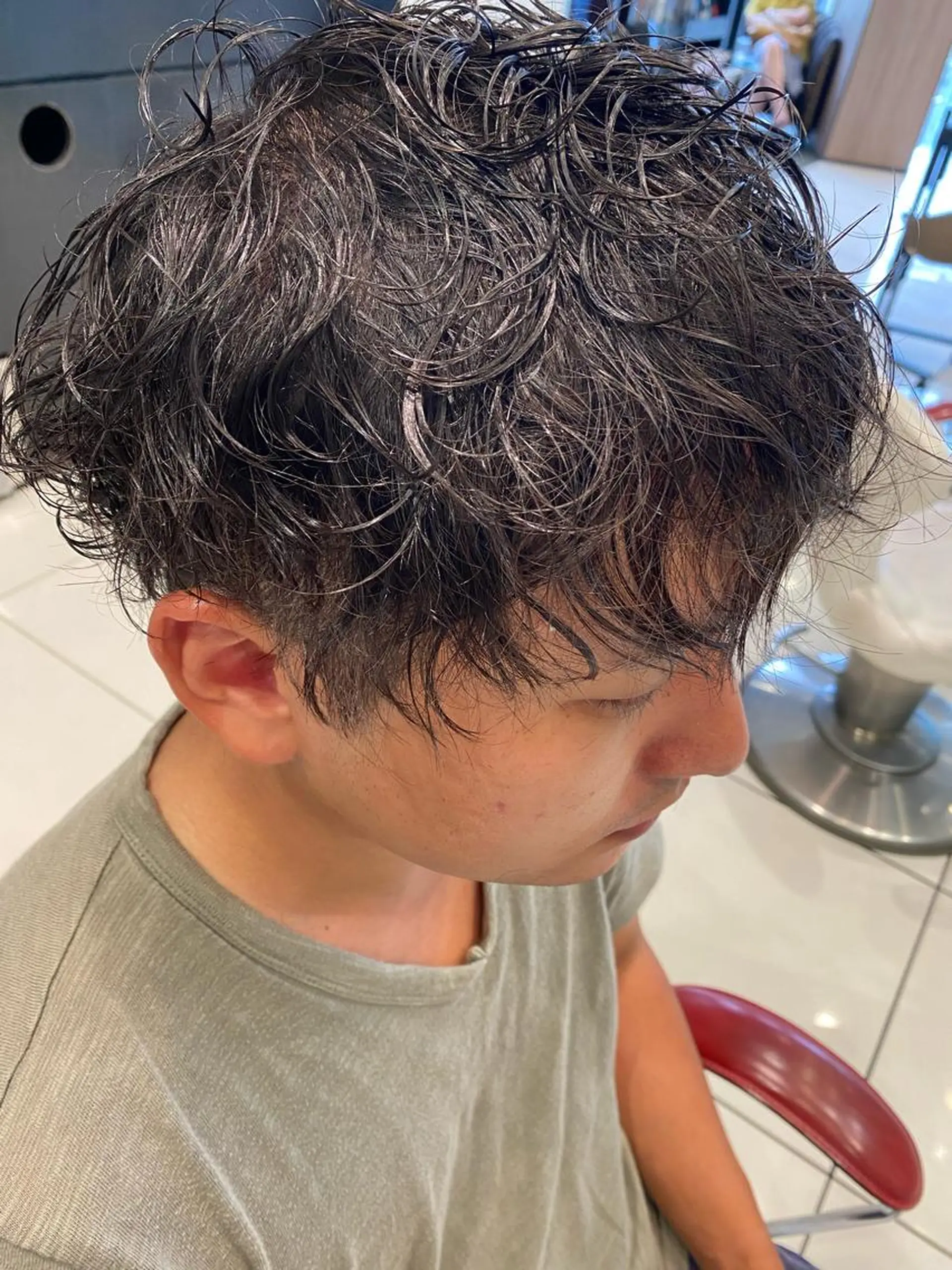 パーマ メンズ メンズパーマ スパイラルパーマ 鈴木 颯介のヘアスタイル