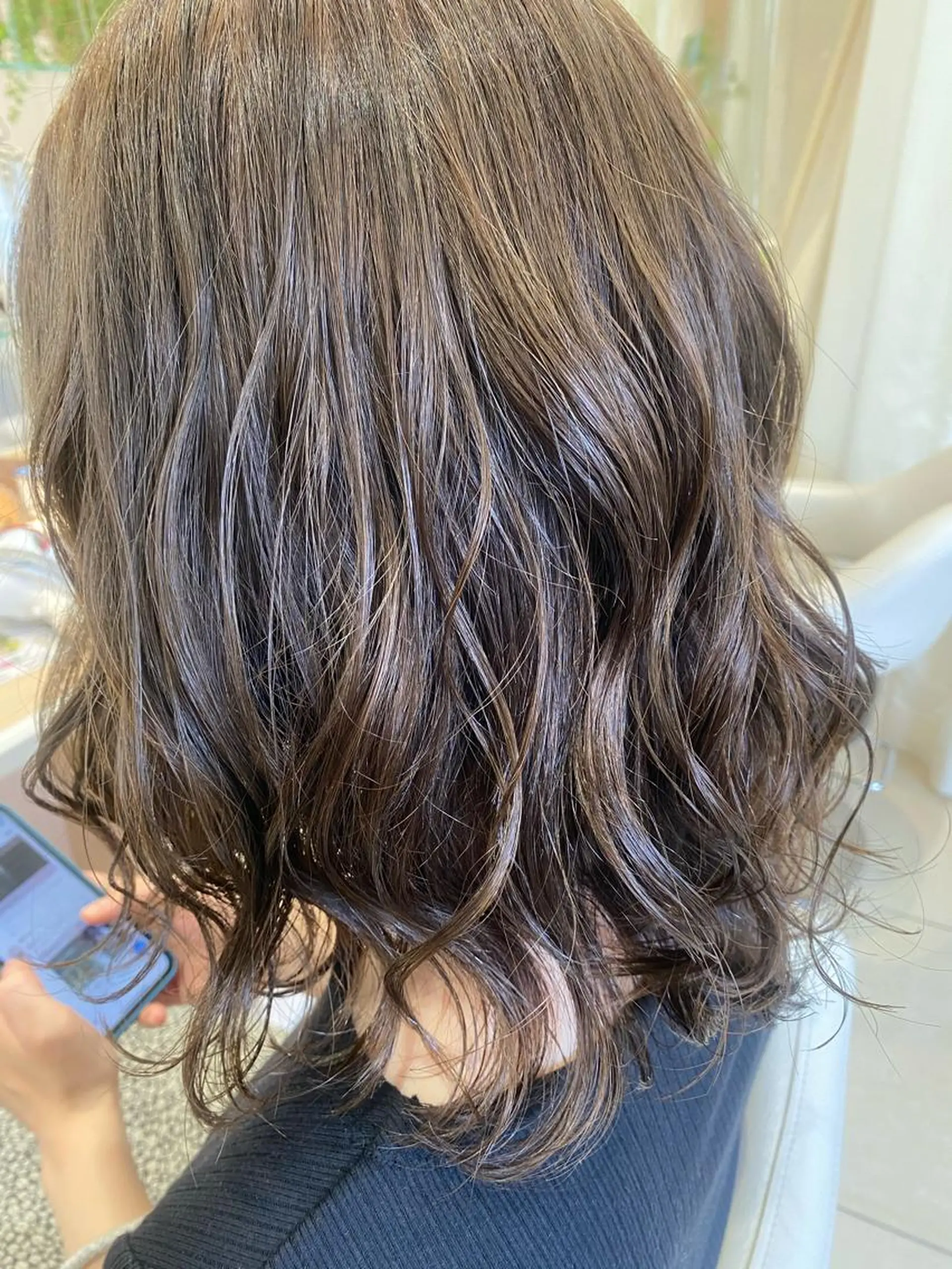 カラー 🩵波巻き／ツイスパ HARU💎のヘアスタイル