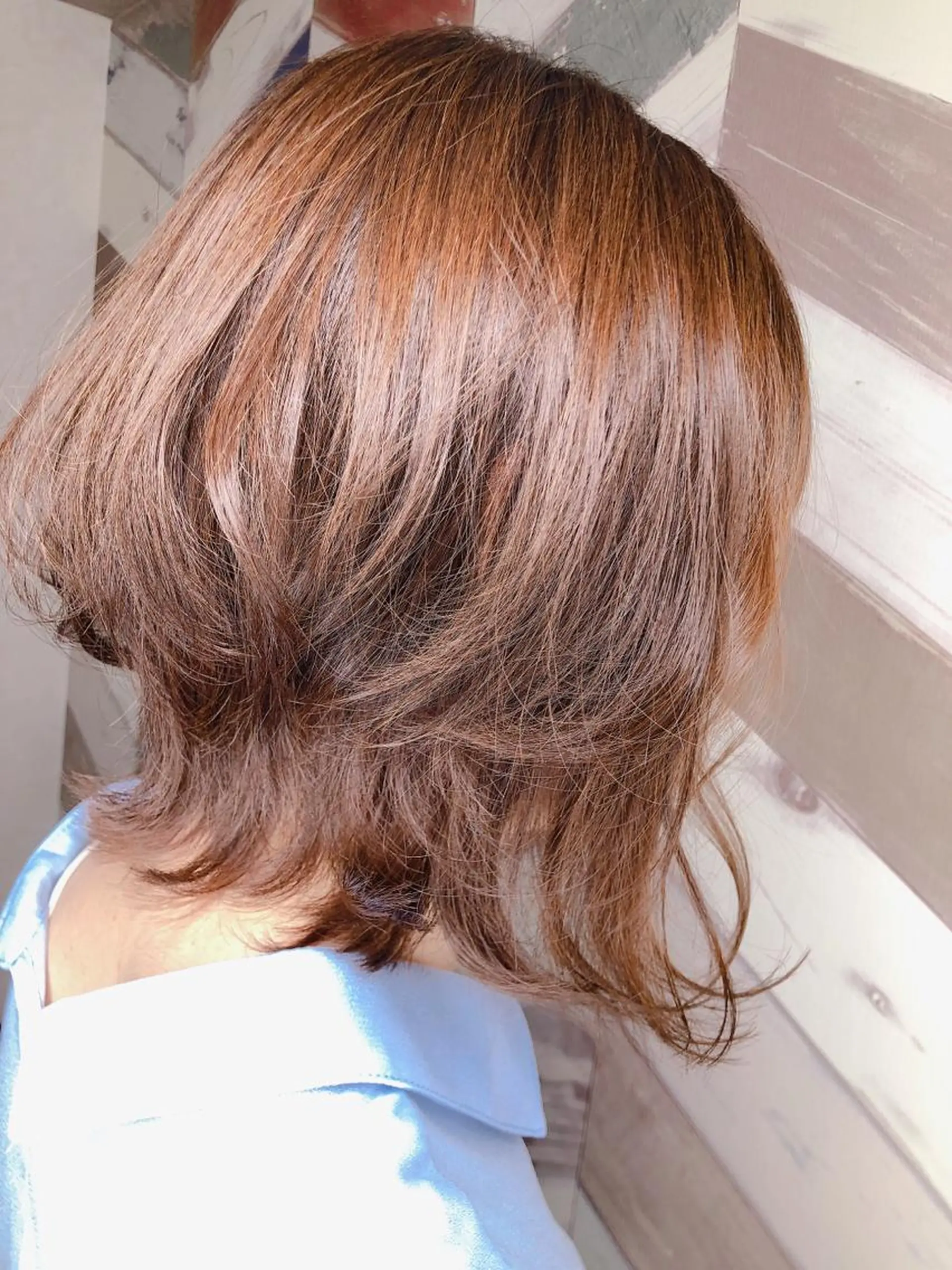 ミディアム 外ハネヘア ウルフカット EYEstylist ·ai MOERIのマツエク・マツパデザイン