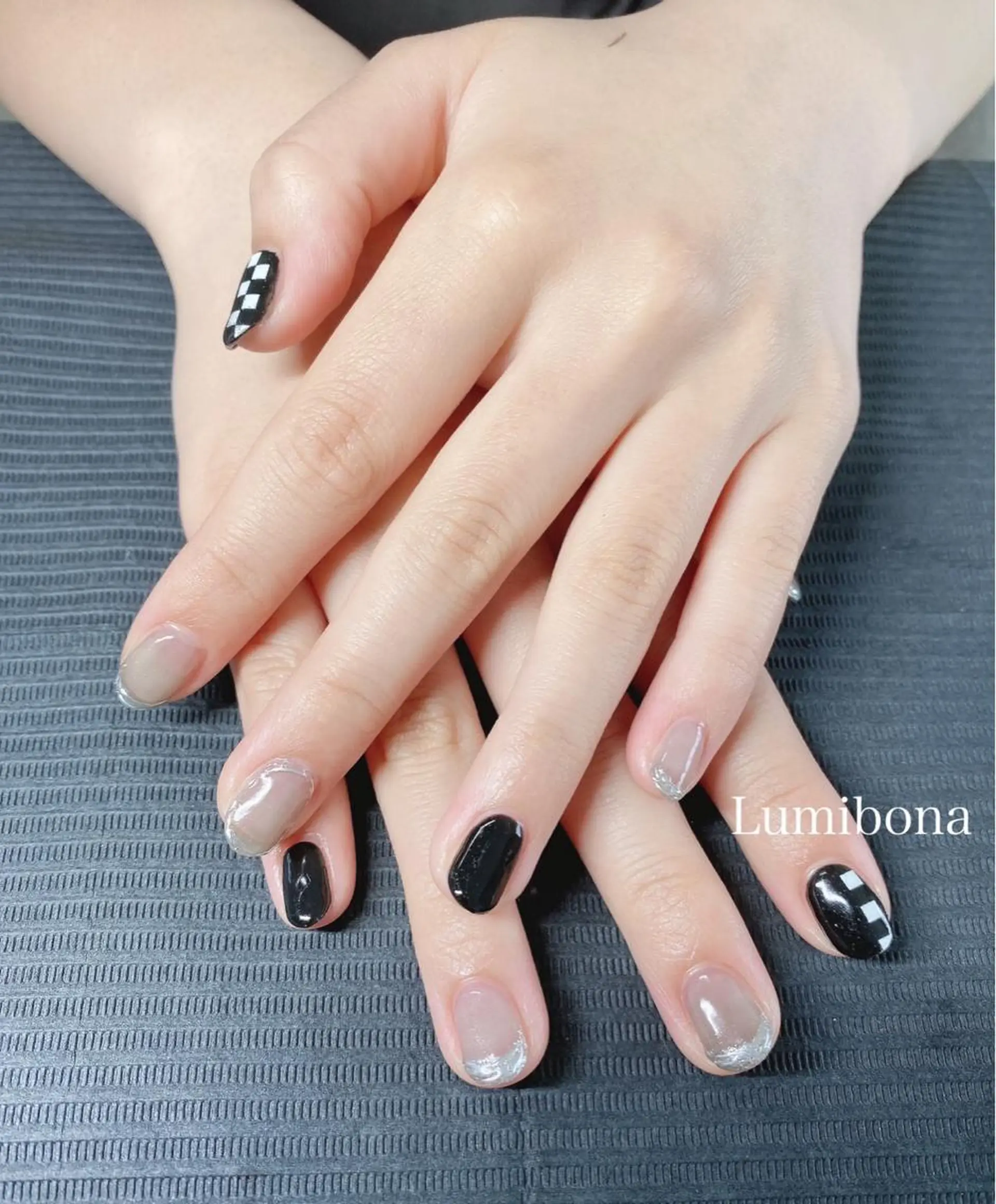 ネイル Lumibona ピールオフ専門店のネイルデザイン