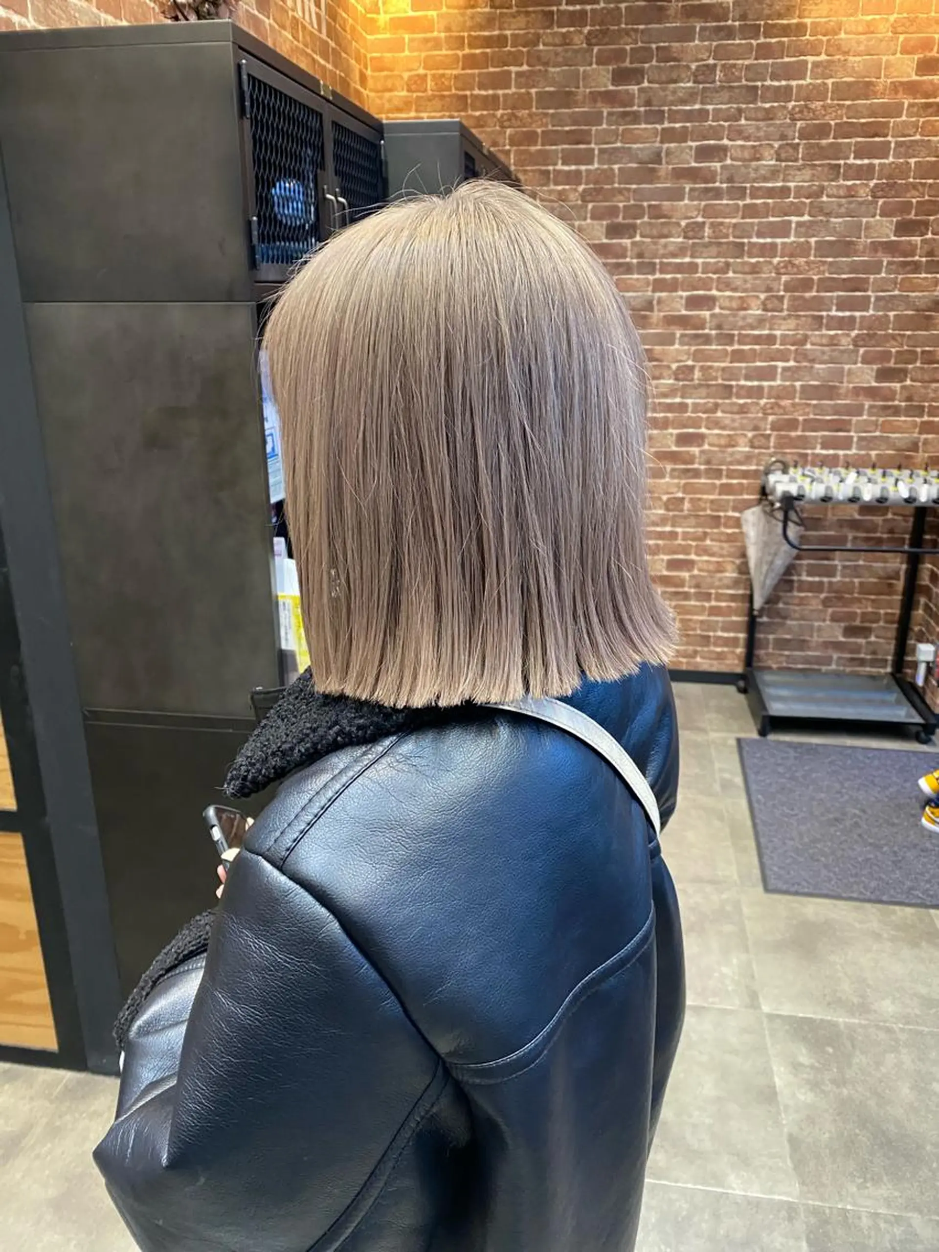 ショート カラー 韓国レイヤー/髪質 改善/縮毛🤍吉田のヘアスタイル