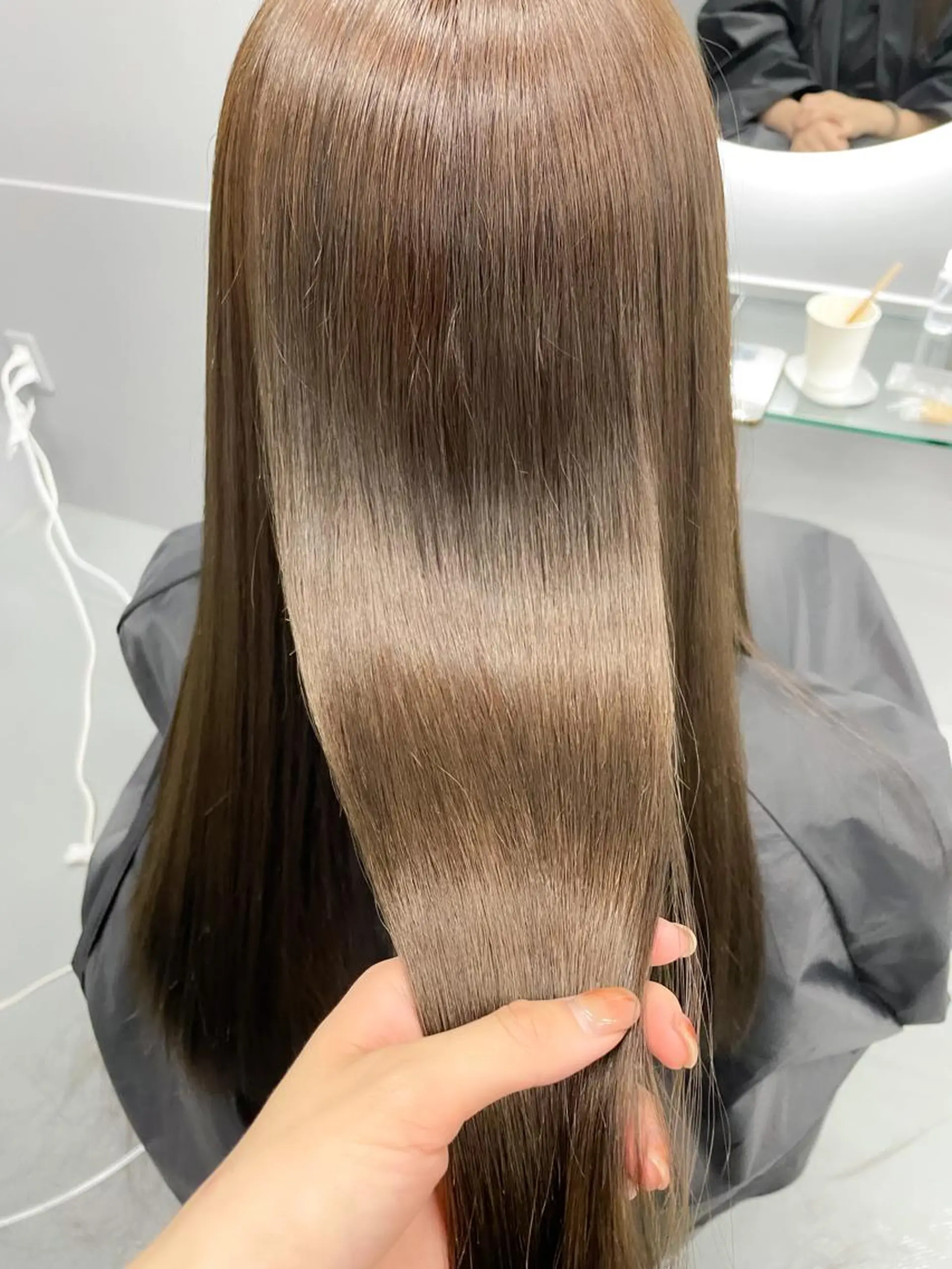 ロング カラー ヘアカラー トリートメント 前田 陽南子のヘアスタイル