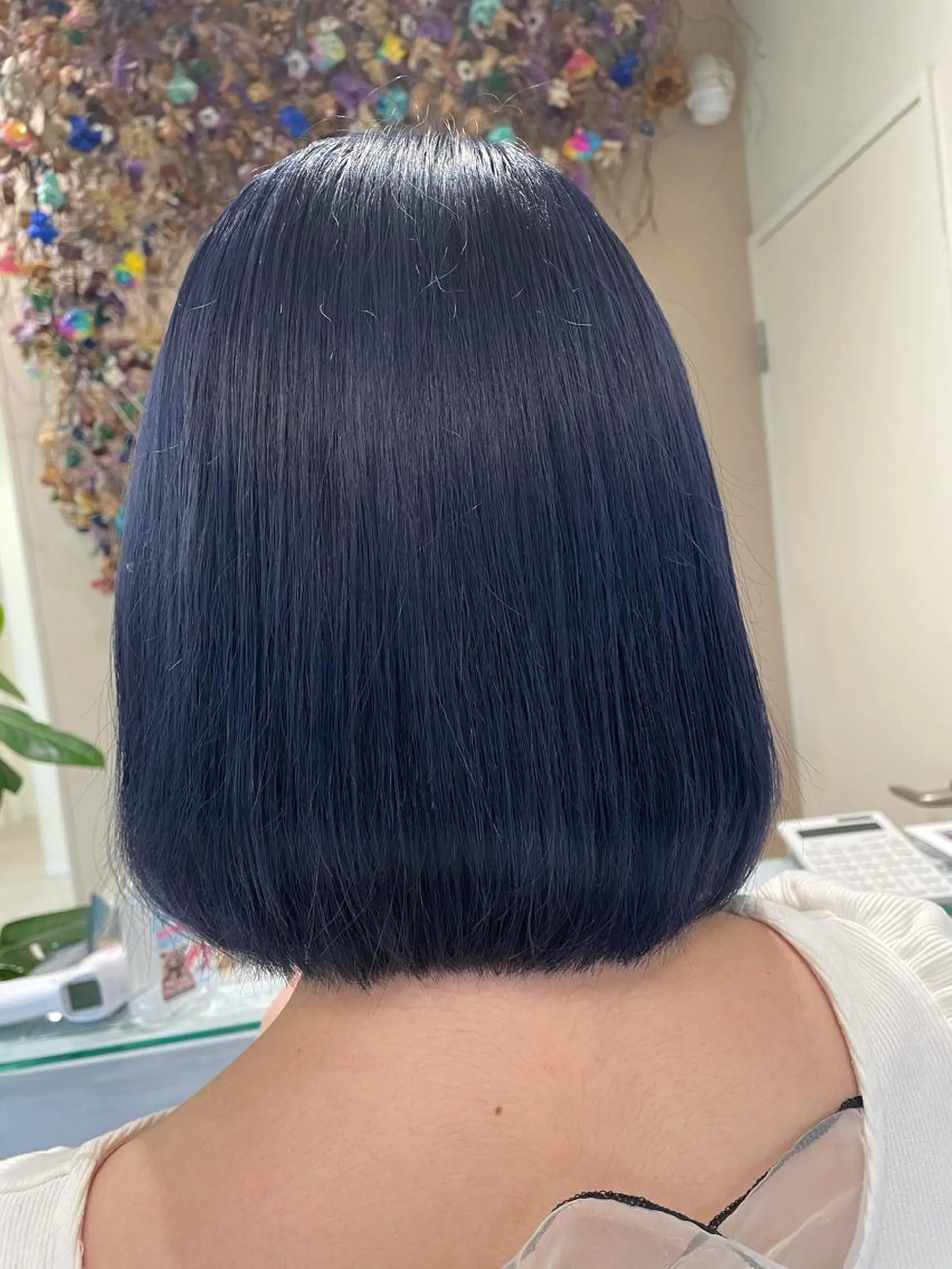 ショート カラー ブリーチ ブルーカラー ネイビーカラー ボブ/インナーカラー /眉毛/Miyuのヘアスタイル