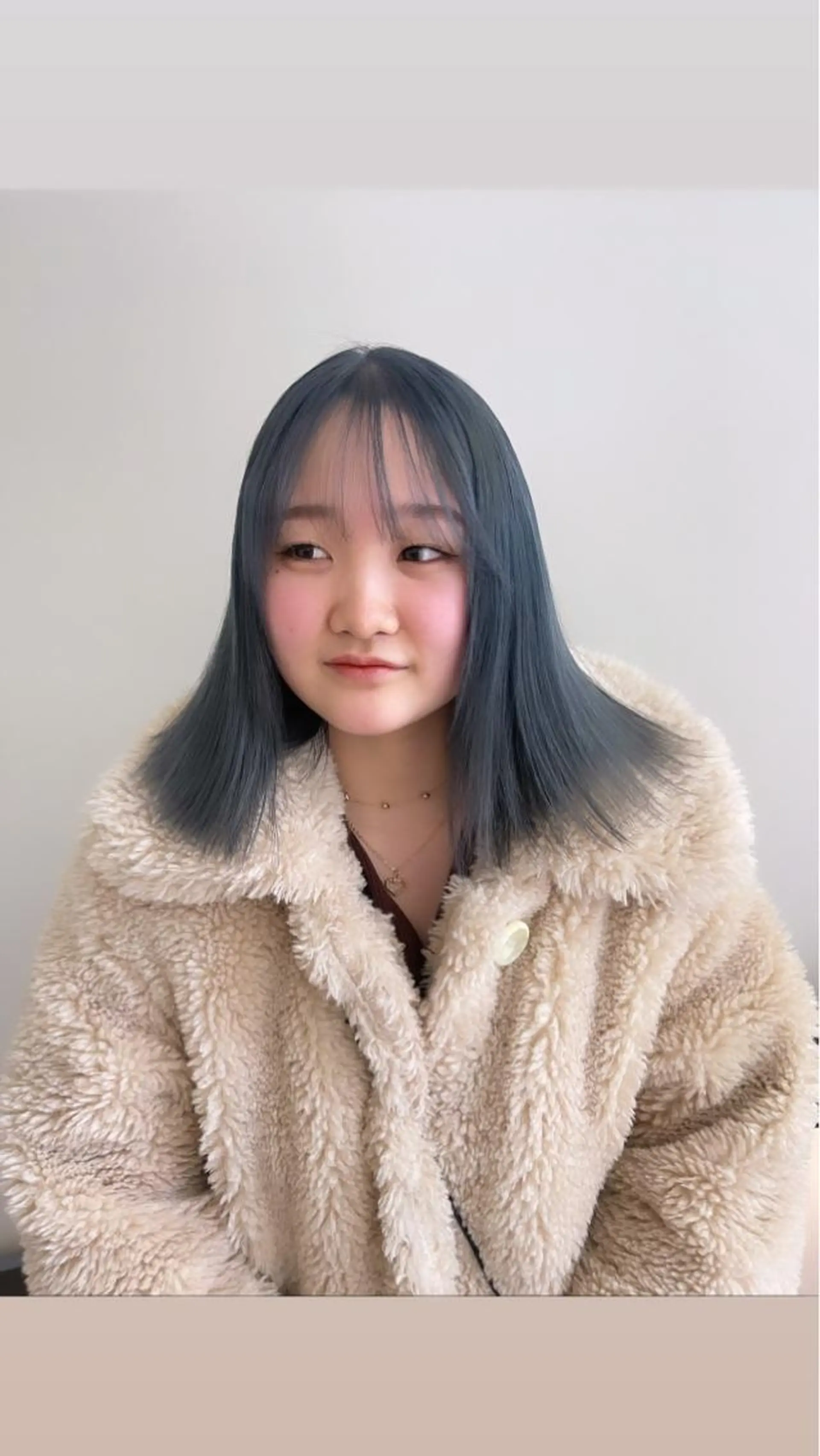 セミロング カラー ヘアカラー zestKalon 🔗IBUのヘアスタイル