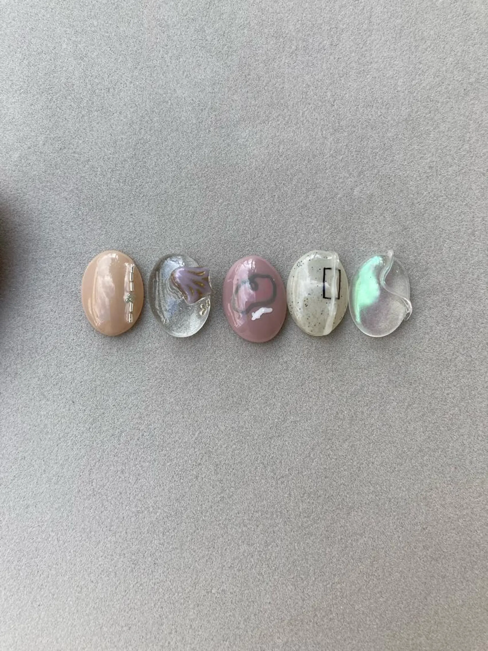 ネイル nailsalon　hue所属・小山 羽奈のネイルデザイン