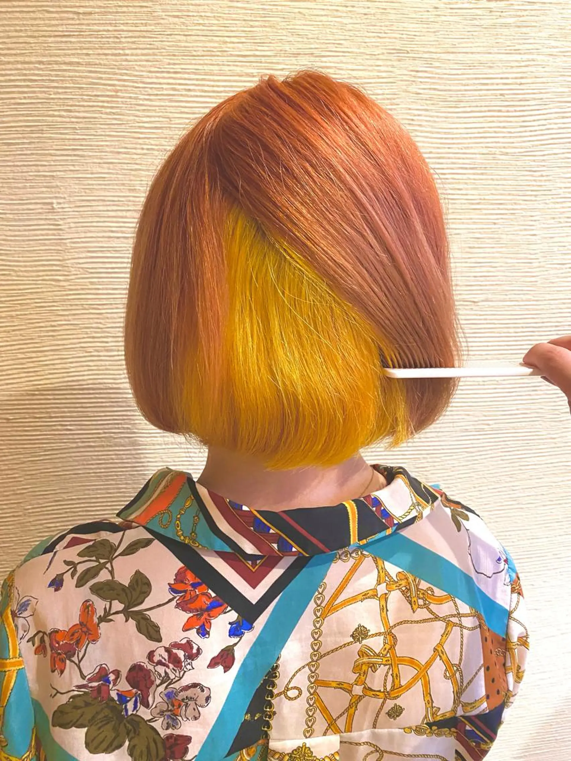 ミディアム イエローカラー ヘアカラー 小塚 和眞のヘアスタイル