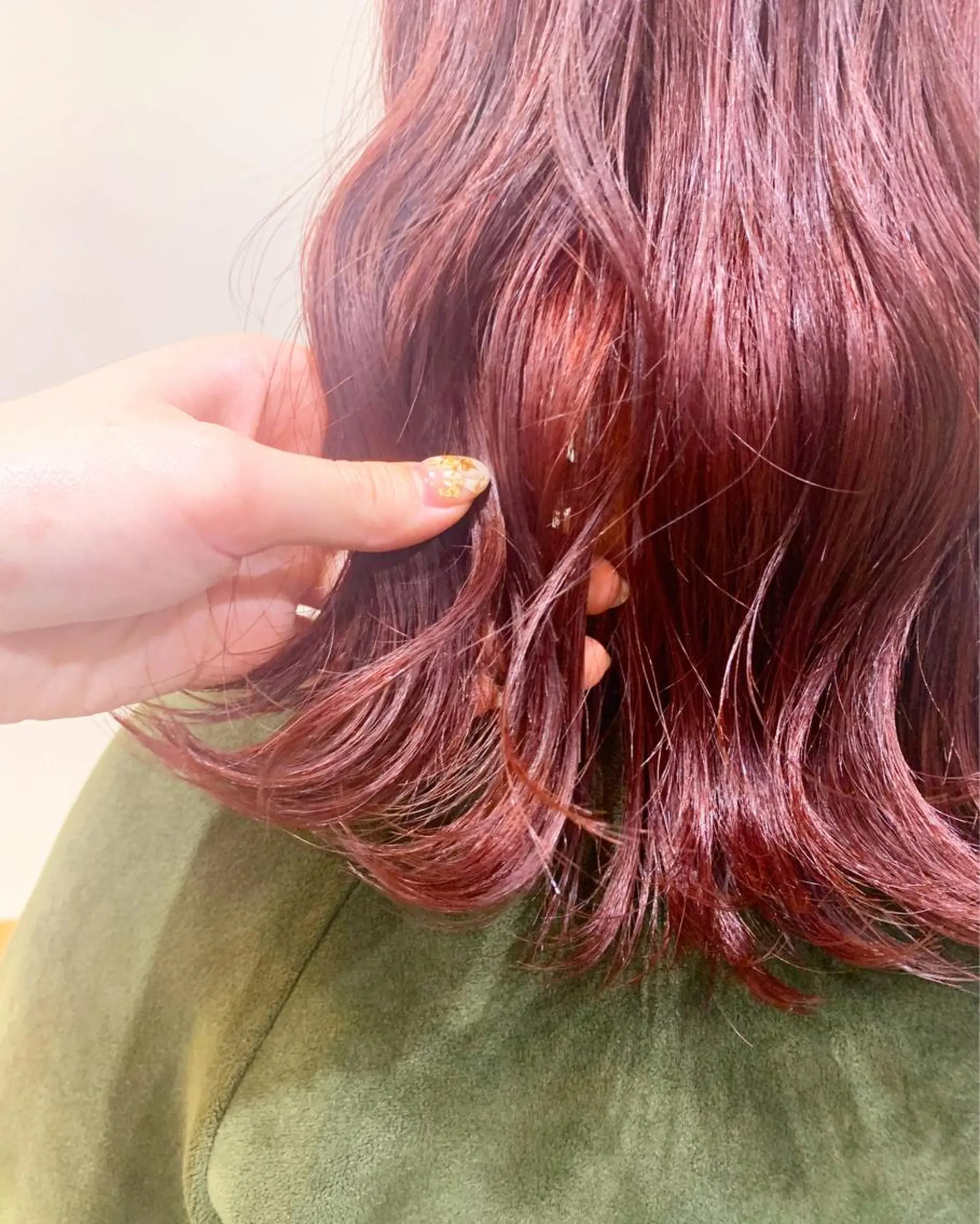 ミディアム カラー ヘアカラー トリートメント ヘアセット ハイトーン/レイヤー 💜Akaneのヘアスタイル